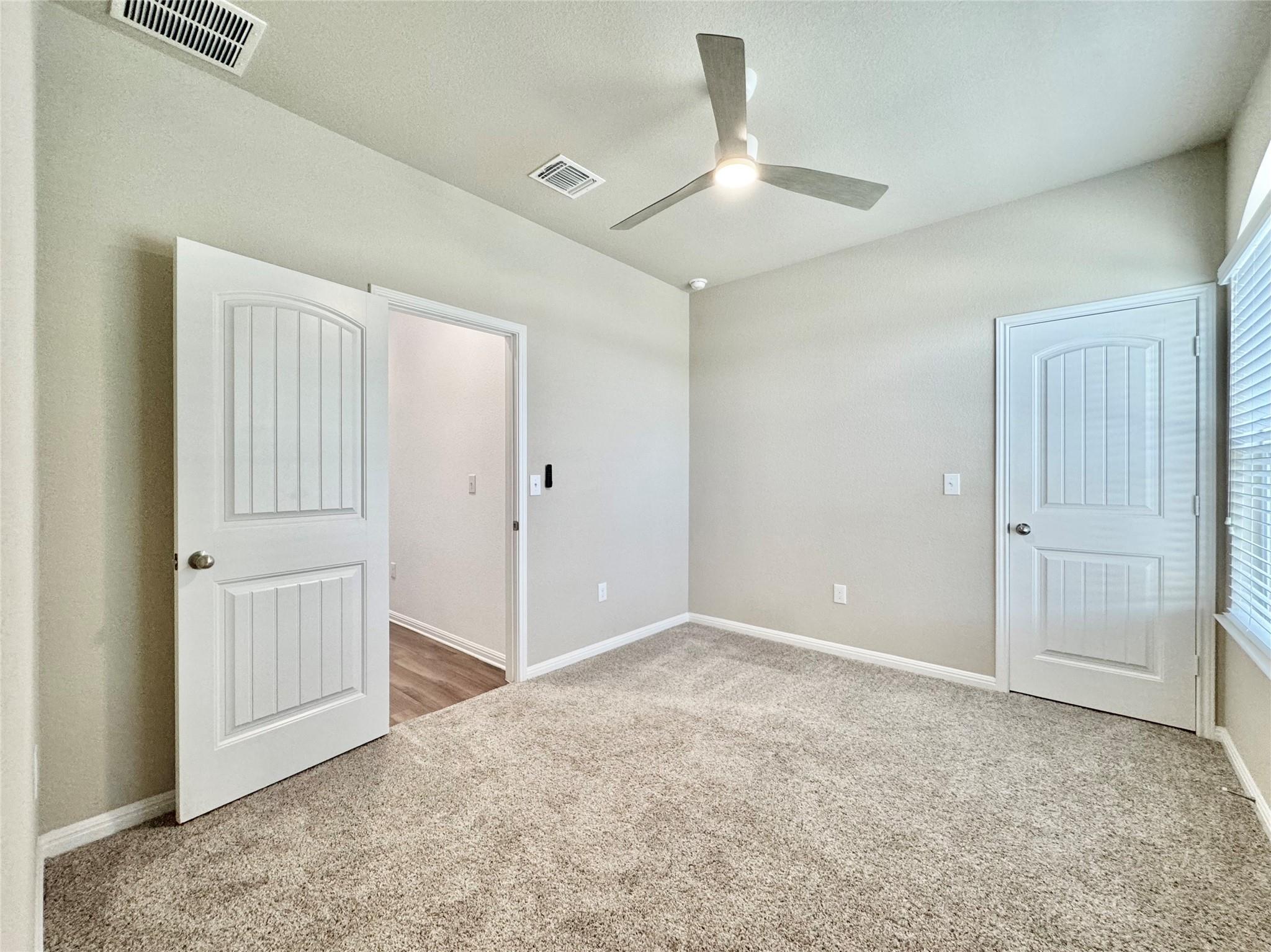 1701 Logan Dr # 19, Round Rock, TX 78664
