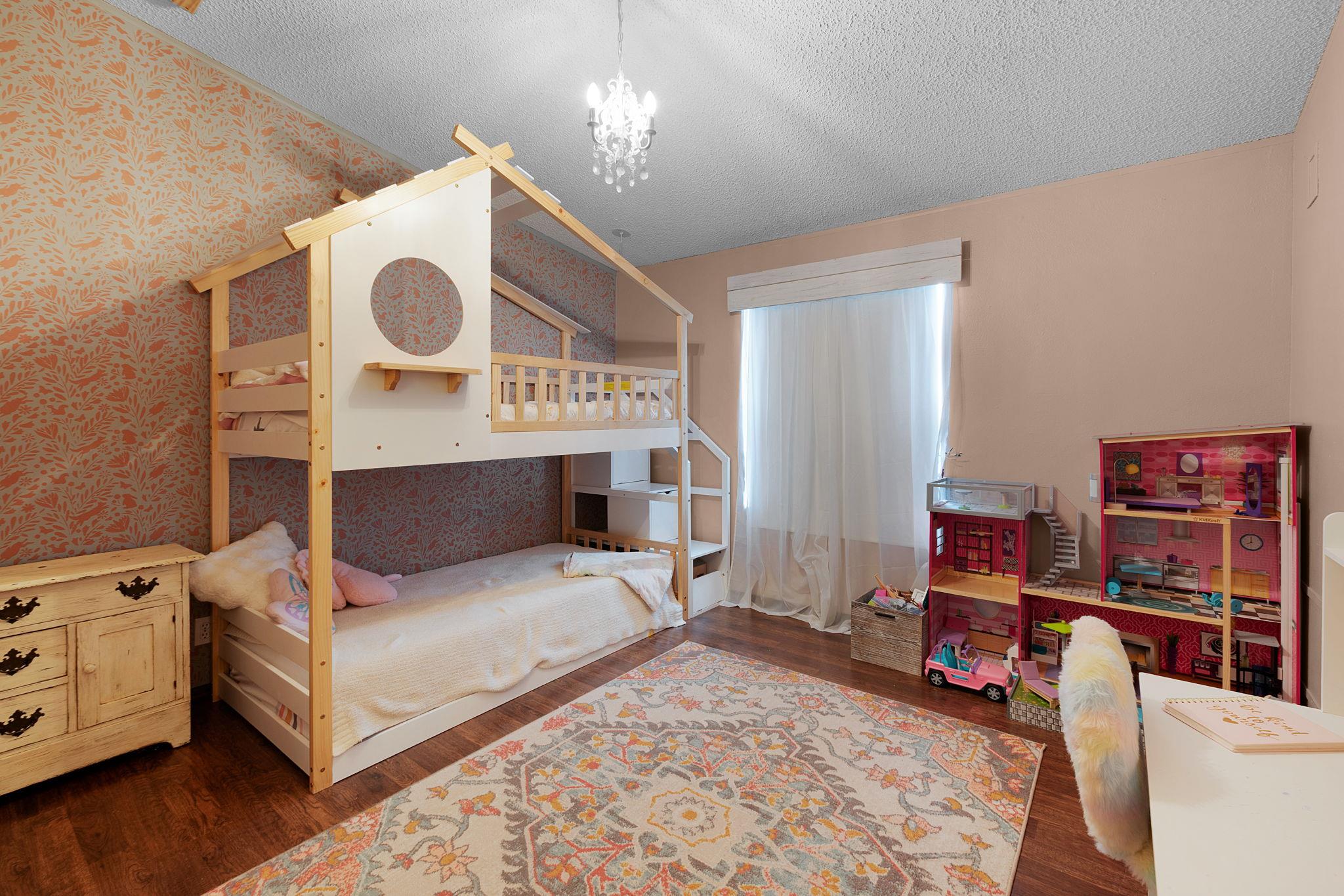 635 Ramms Dr, Florence, TX 76527