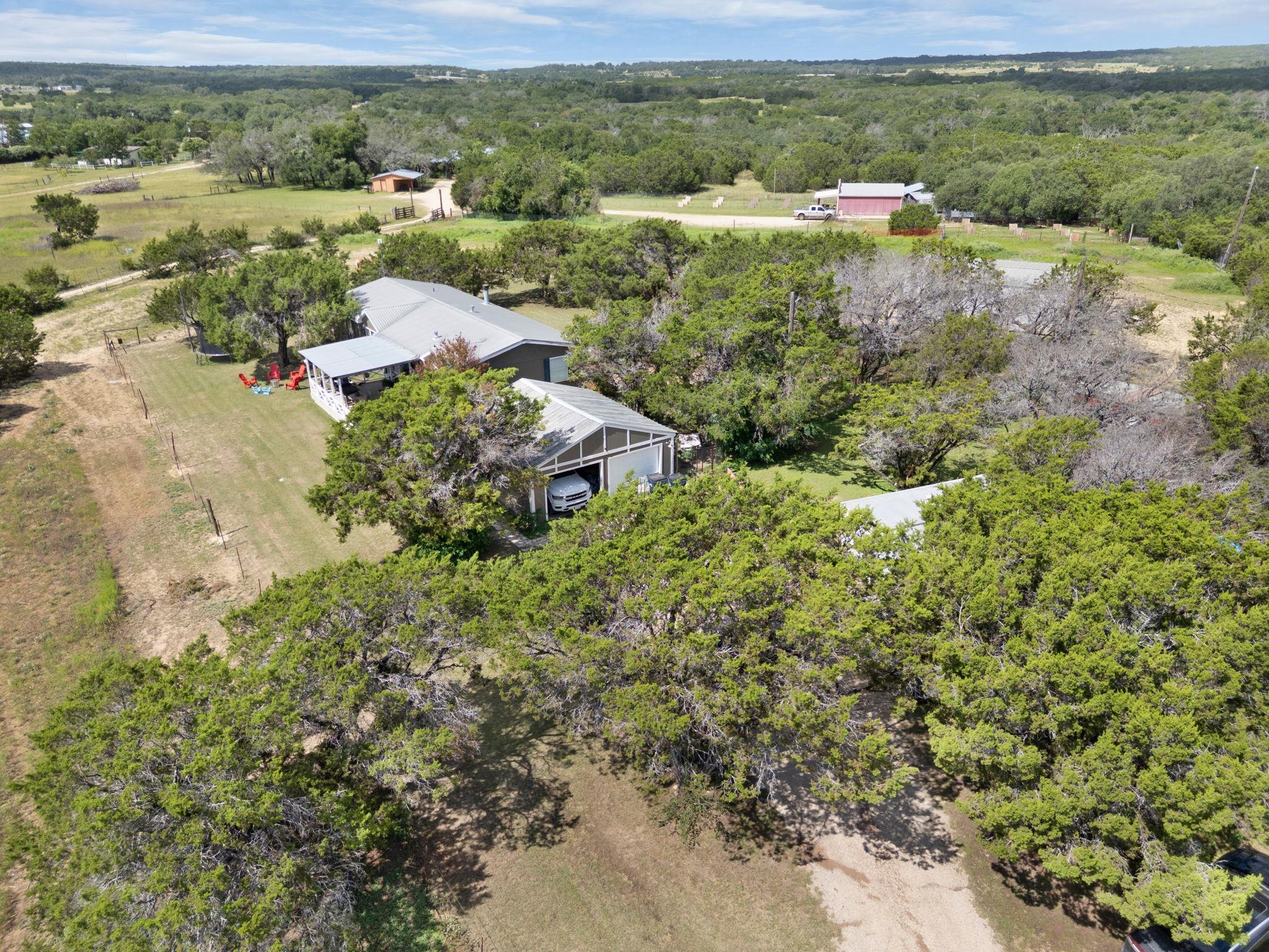 635 Ramms Dr, Florence, TX 76527