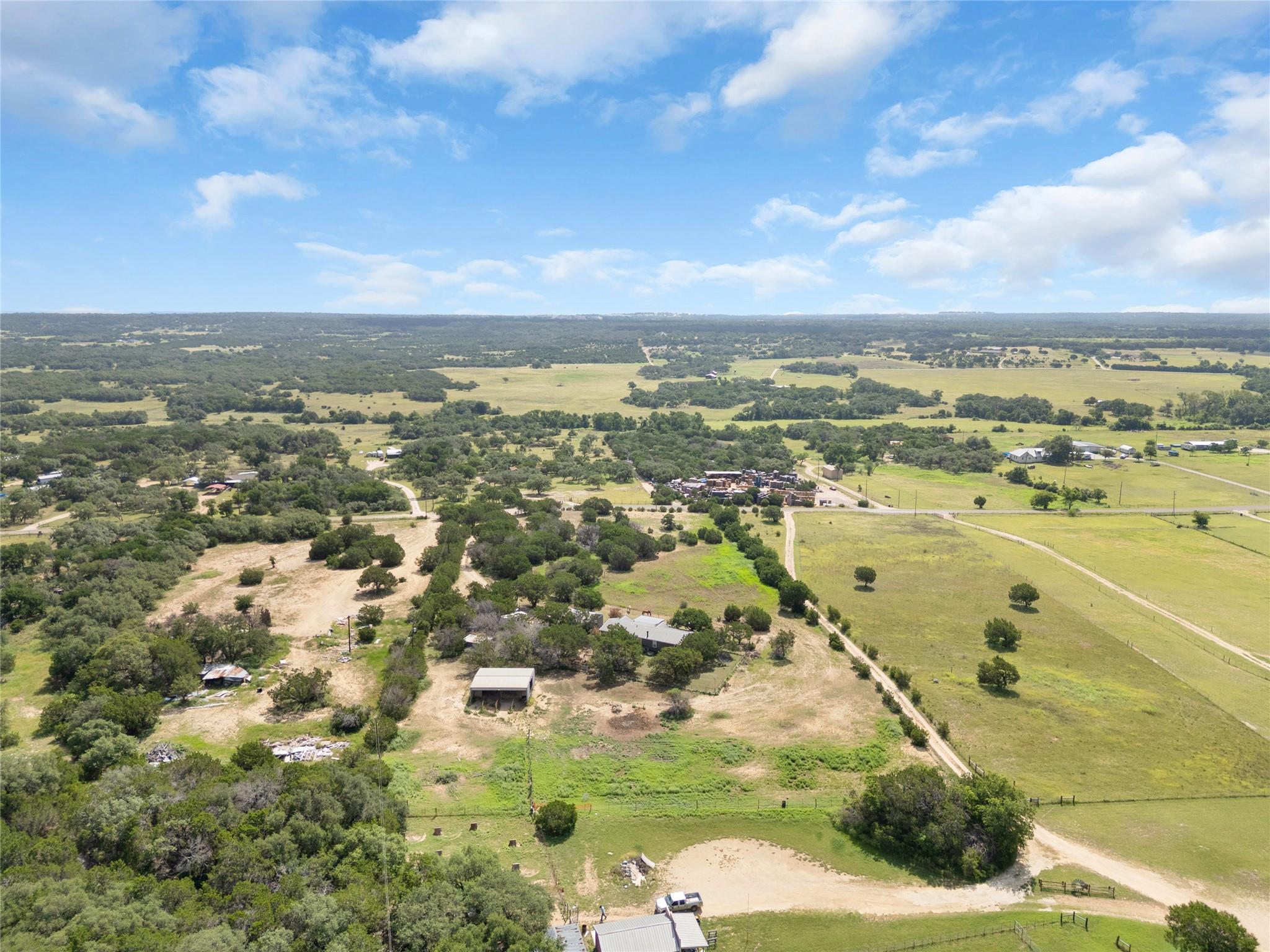 635 Ramms Dr, Florence, TX 76527