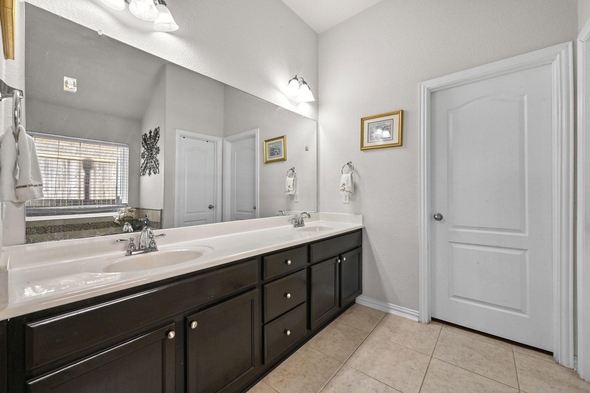 454 Pond View Pass, Buda, TX 78610