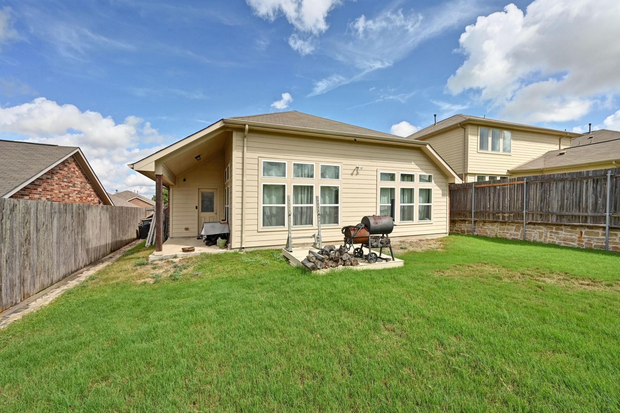 454 Pond View Pass, Buda, TX 78610