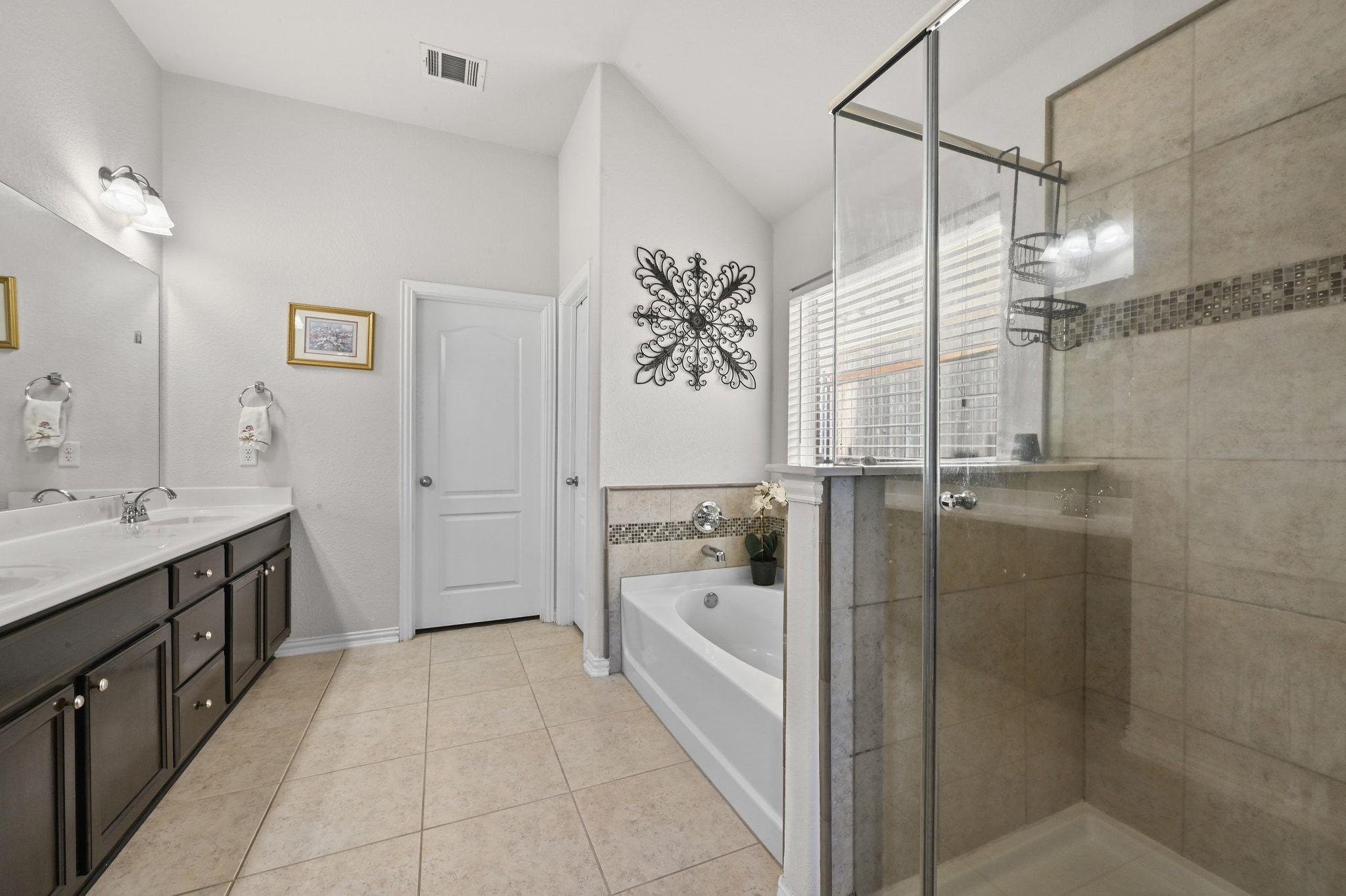 454 Pond View Pass, Buda, TX 78610