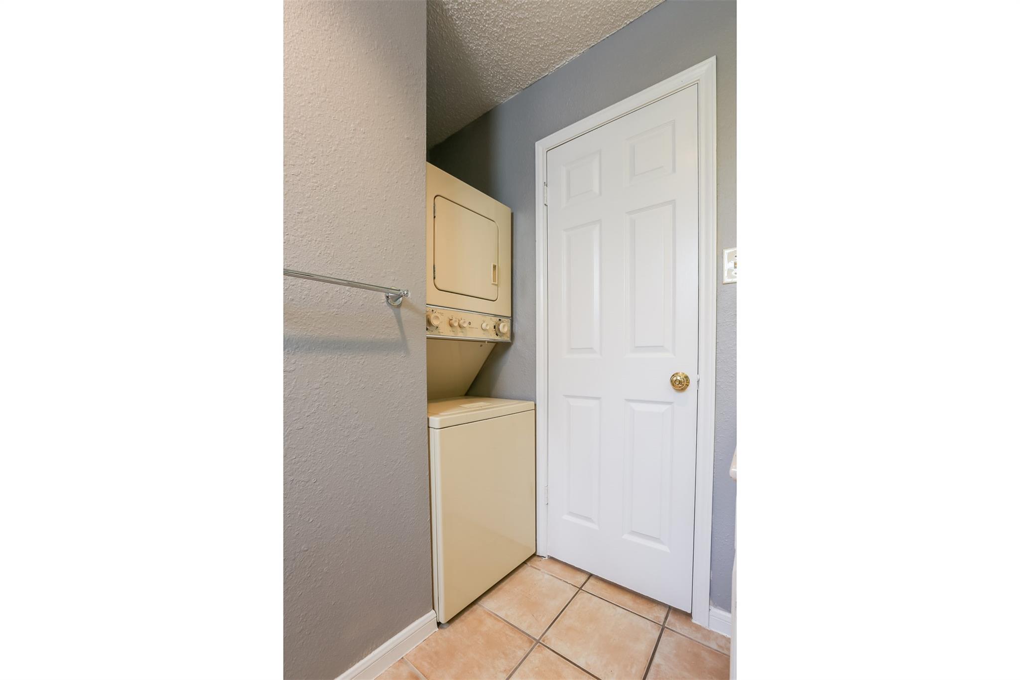3111 Tom Green St # 105, Austin, TX 78705