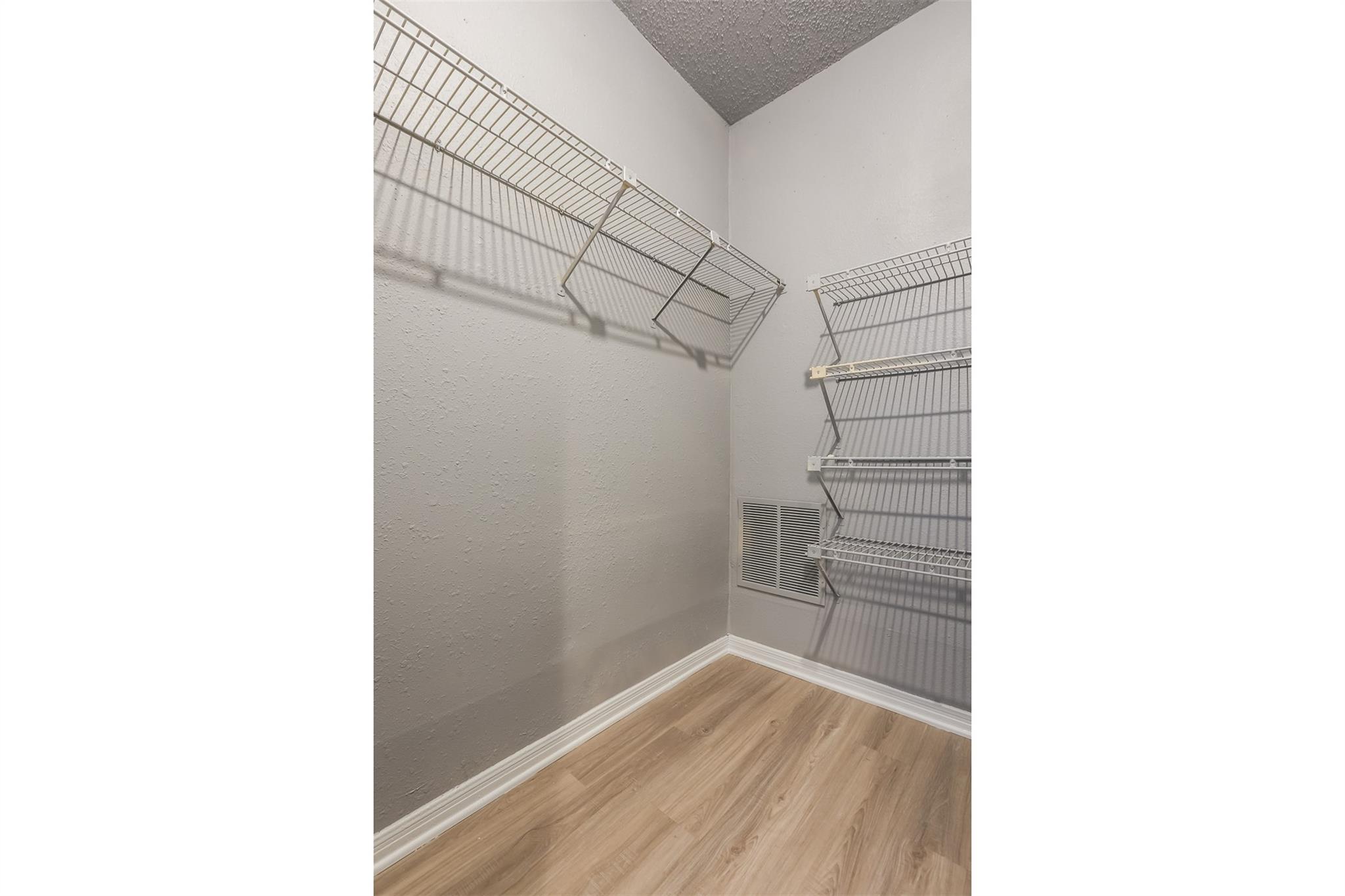 3111 Tom Green St # 105, Austin, TX 78705
