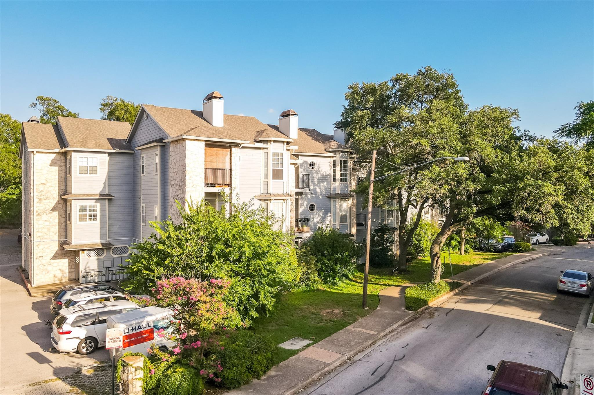 3111 Tom Green St # 105, Austin, TX 78705