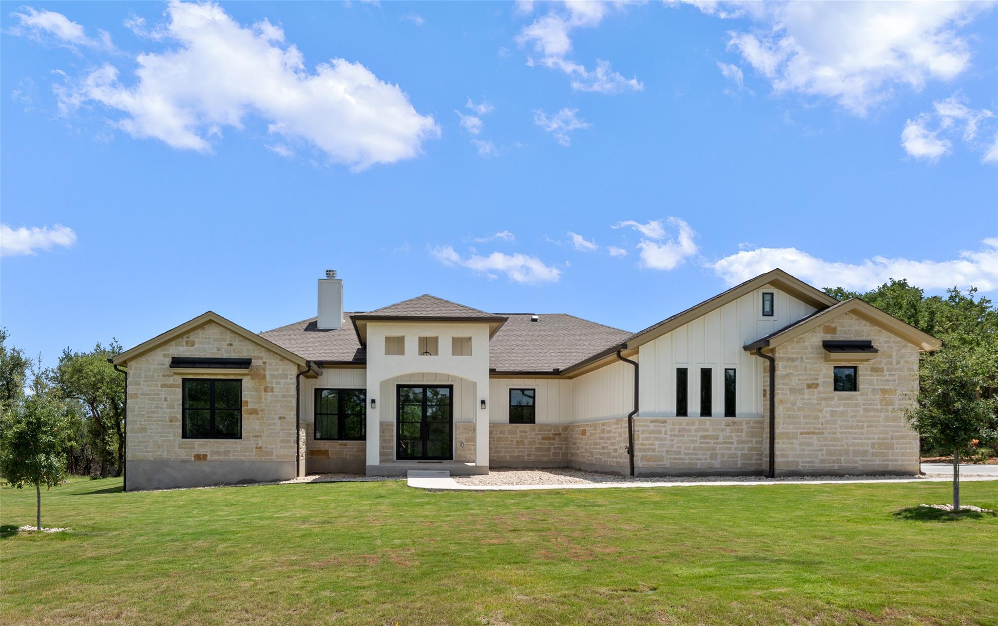1129 Madrone Rd, Fischer, TX 78623