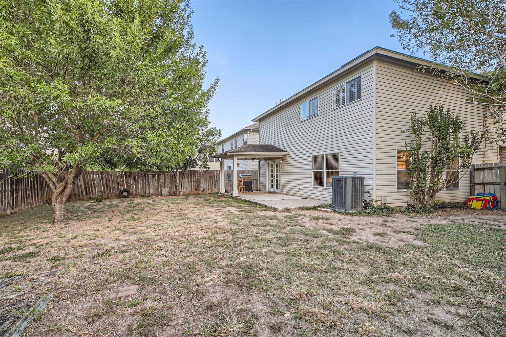 1049 Stone Trl, New Braunfels, TX 78130