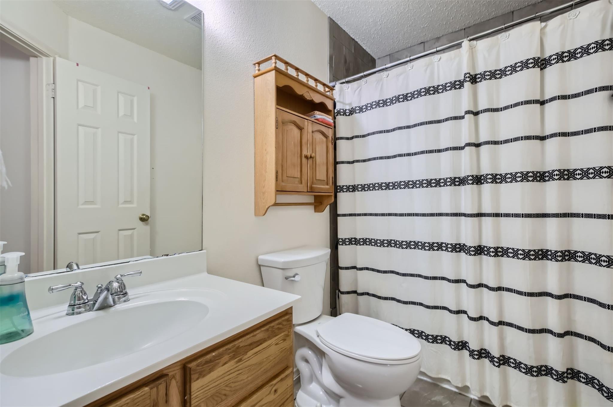 1049 Stone Trl, New Braunfels, TX 78130