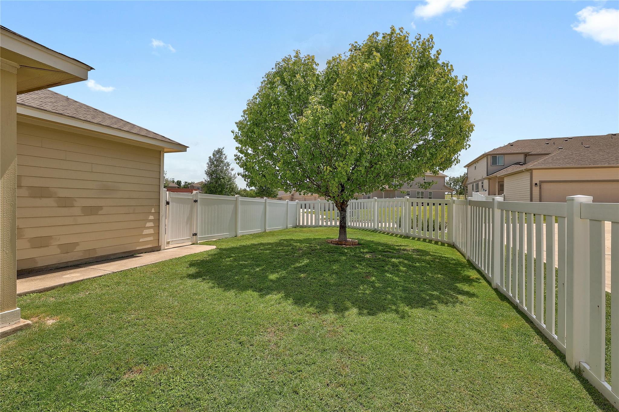 17832 Kenai Fjords Dr, Pflugerville, TX 78660