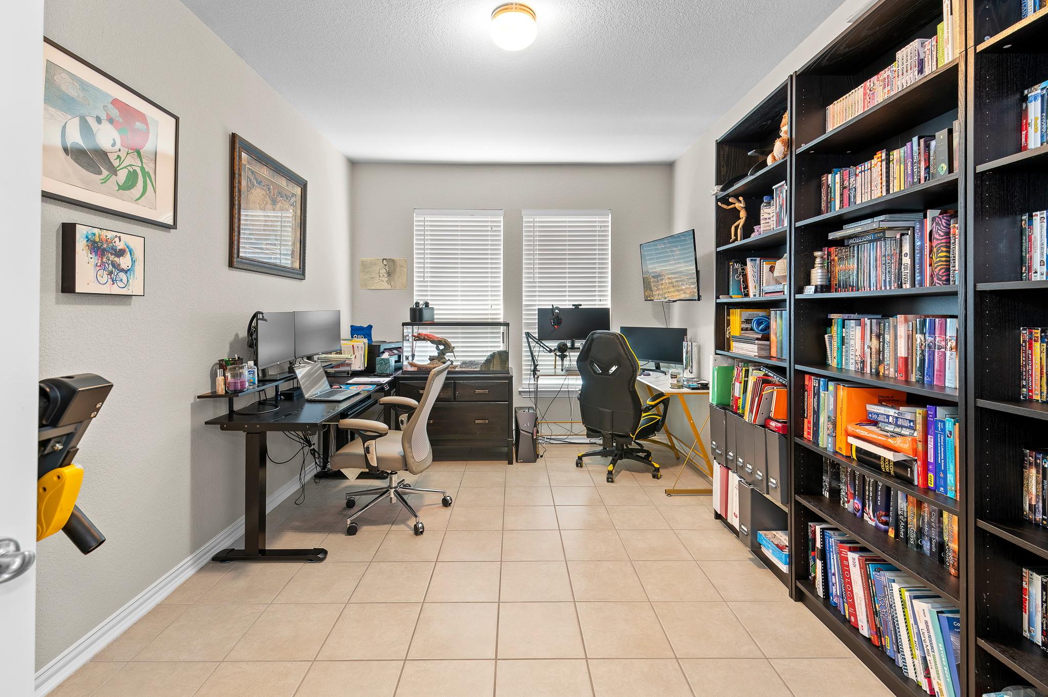 8017 Bassano Dr, Round Rock, TX 78665