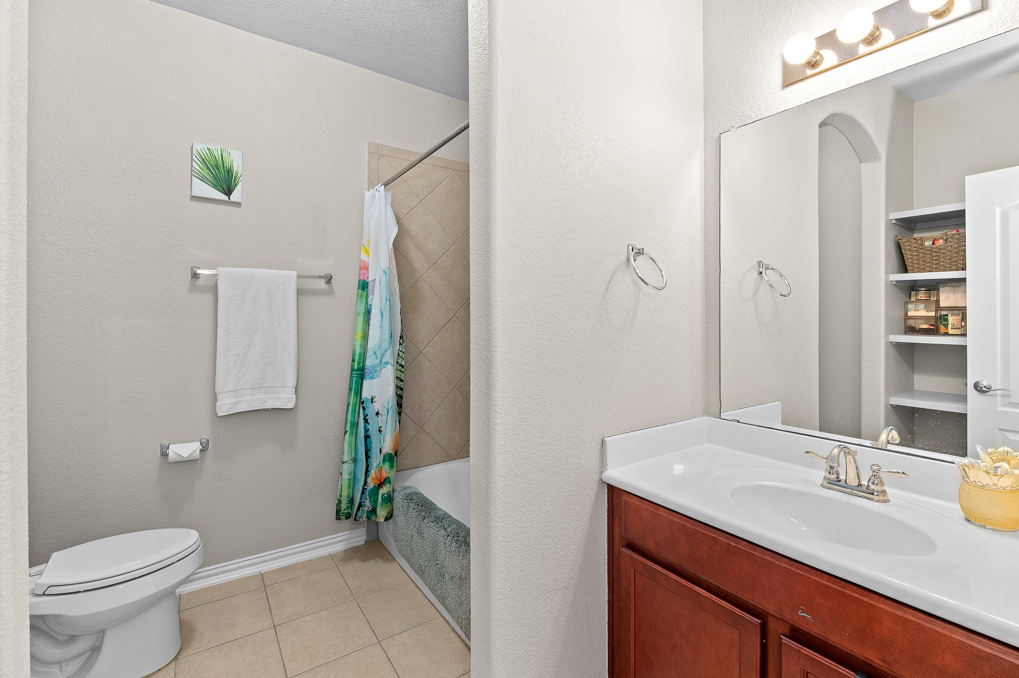 8017 Bassano Dr, Round Rock, TX 78665