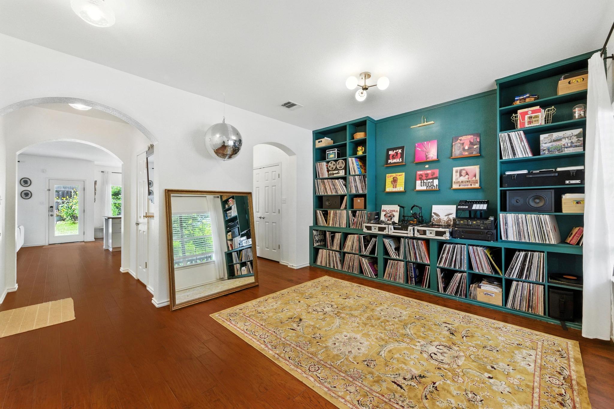 2108 Charlotte Estates Dr, Austin, TX 78744