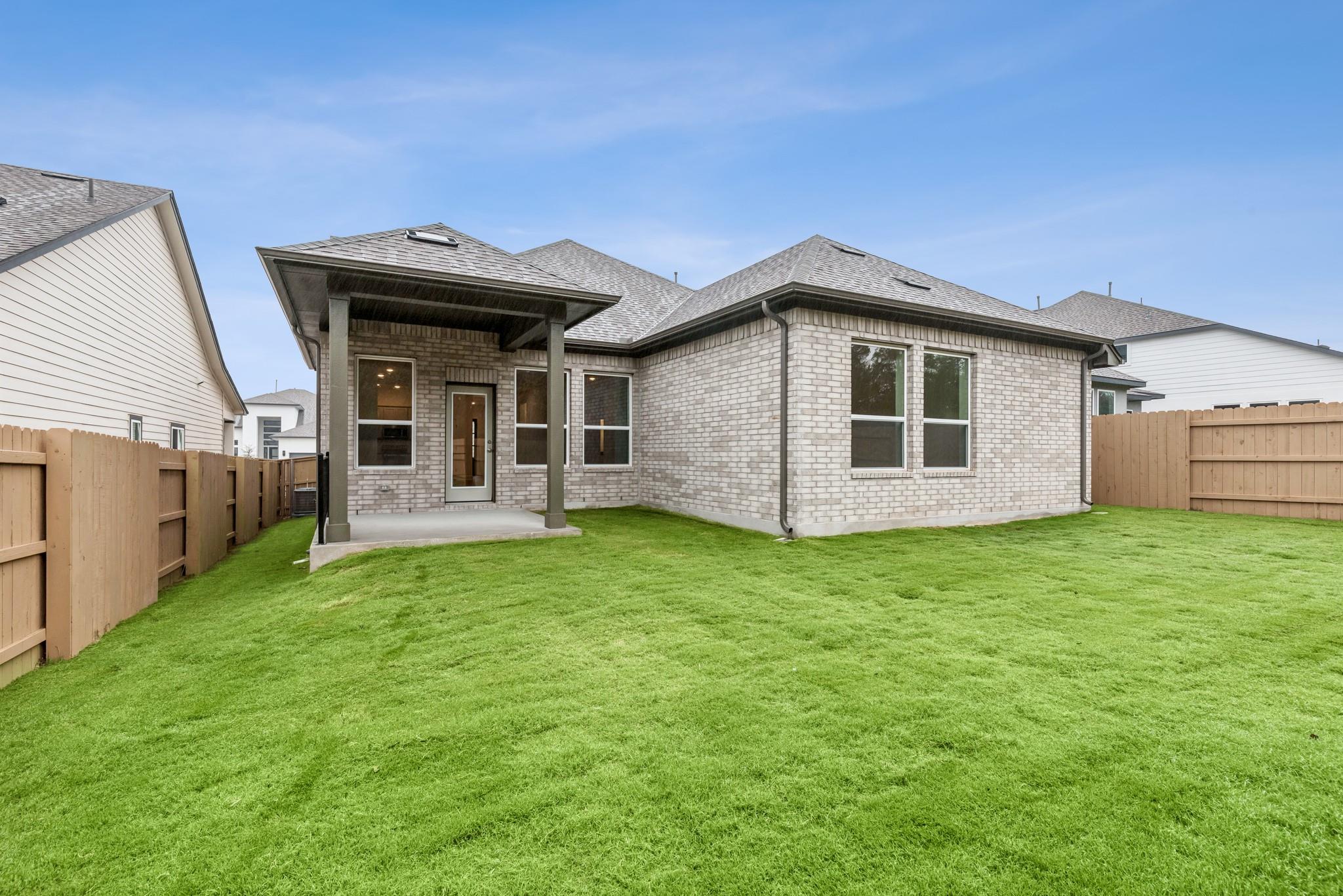 241 Coleto Trl, Bastrop, TX 78602