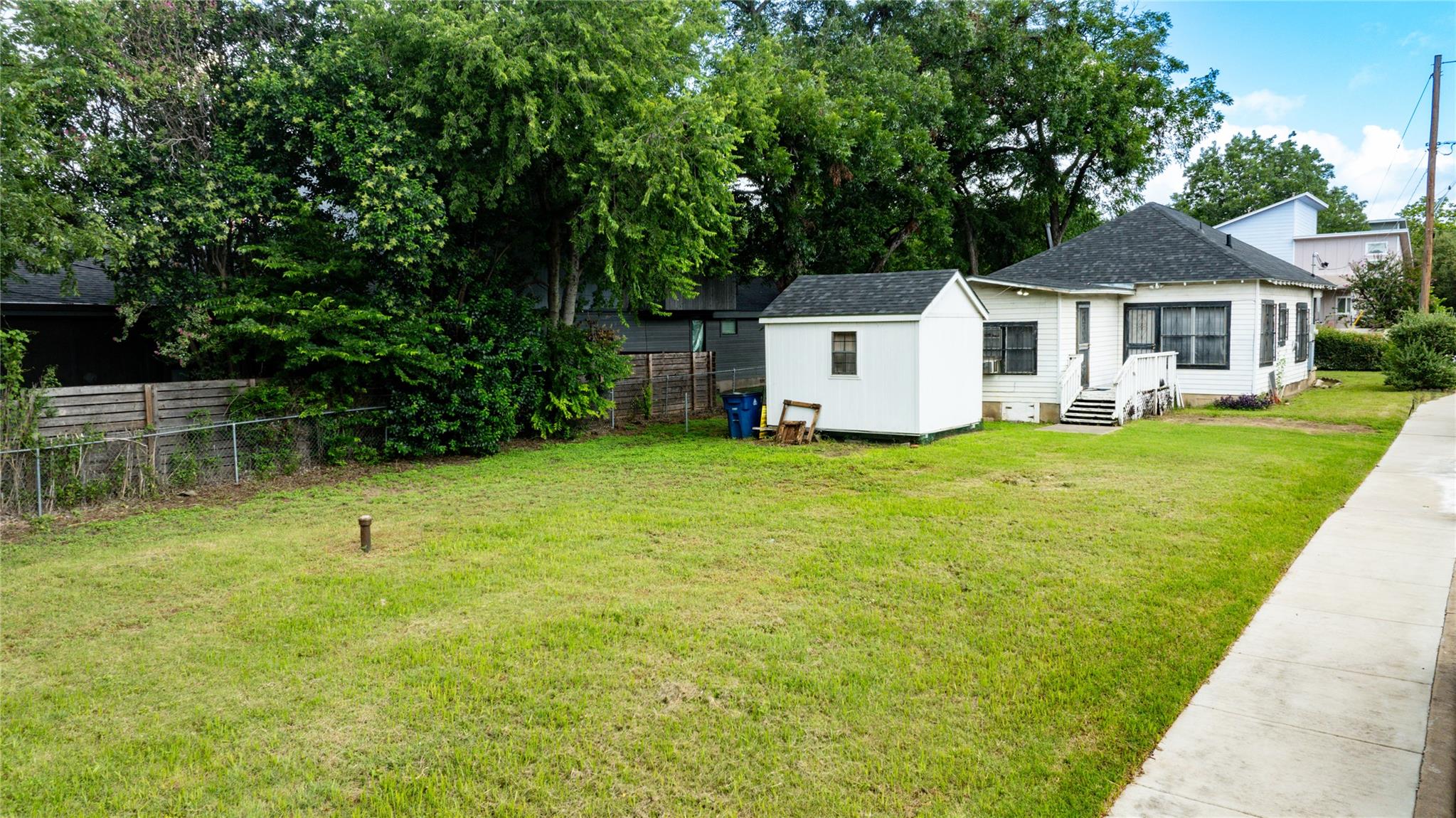 1909 E 14th St, Austin, TX 78702