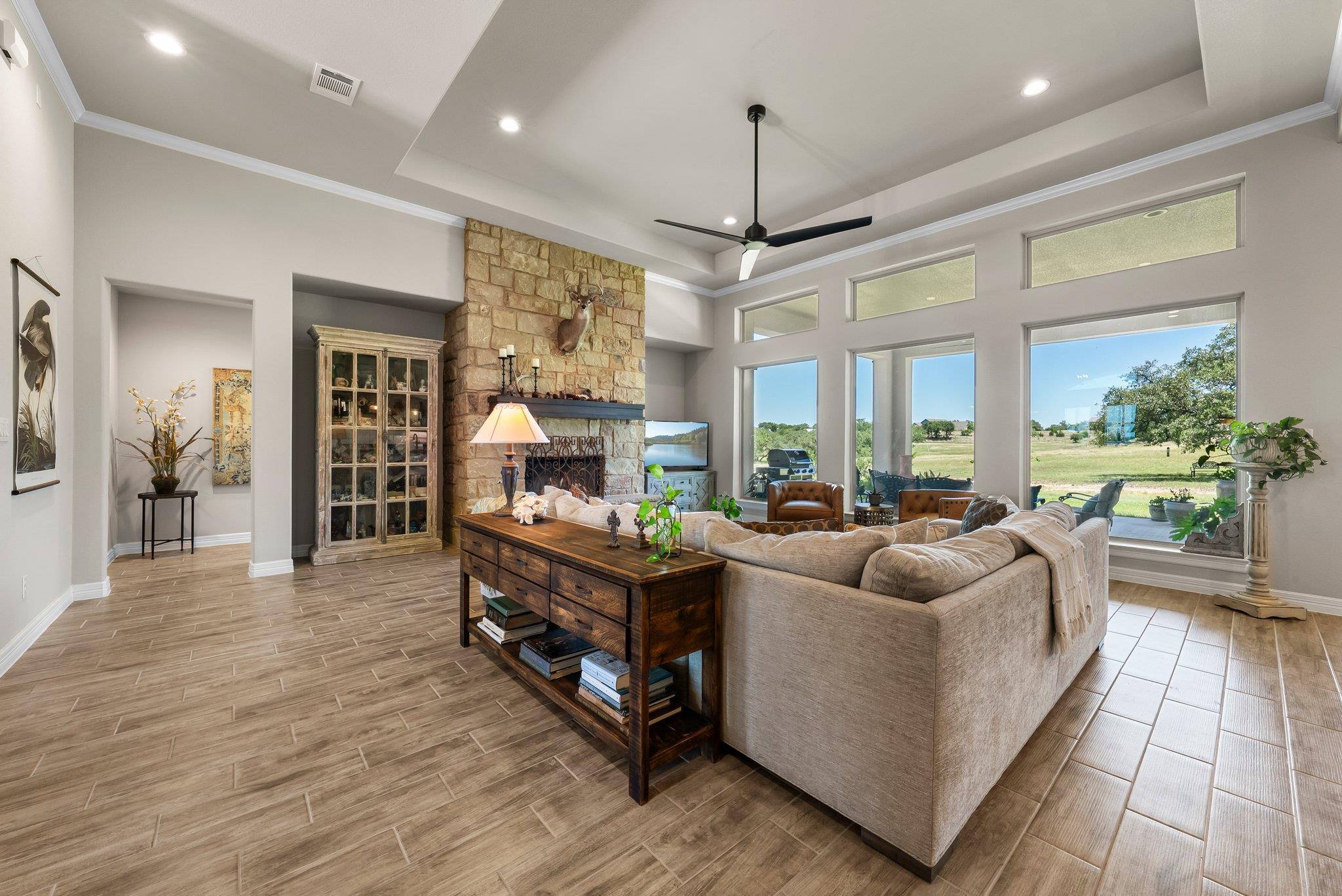 105 Clear Springs Ct, Marble Falls, TX 78654