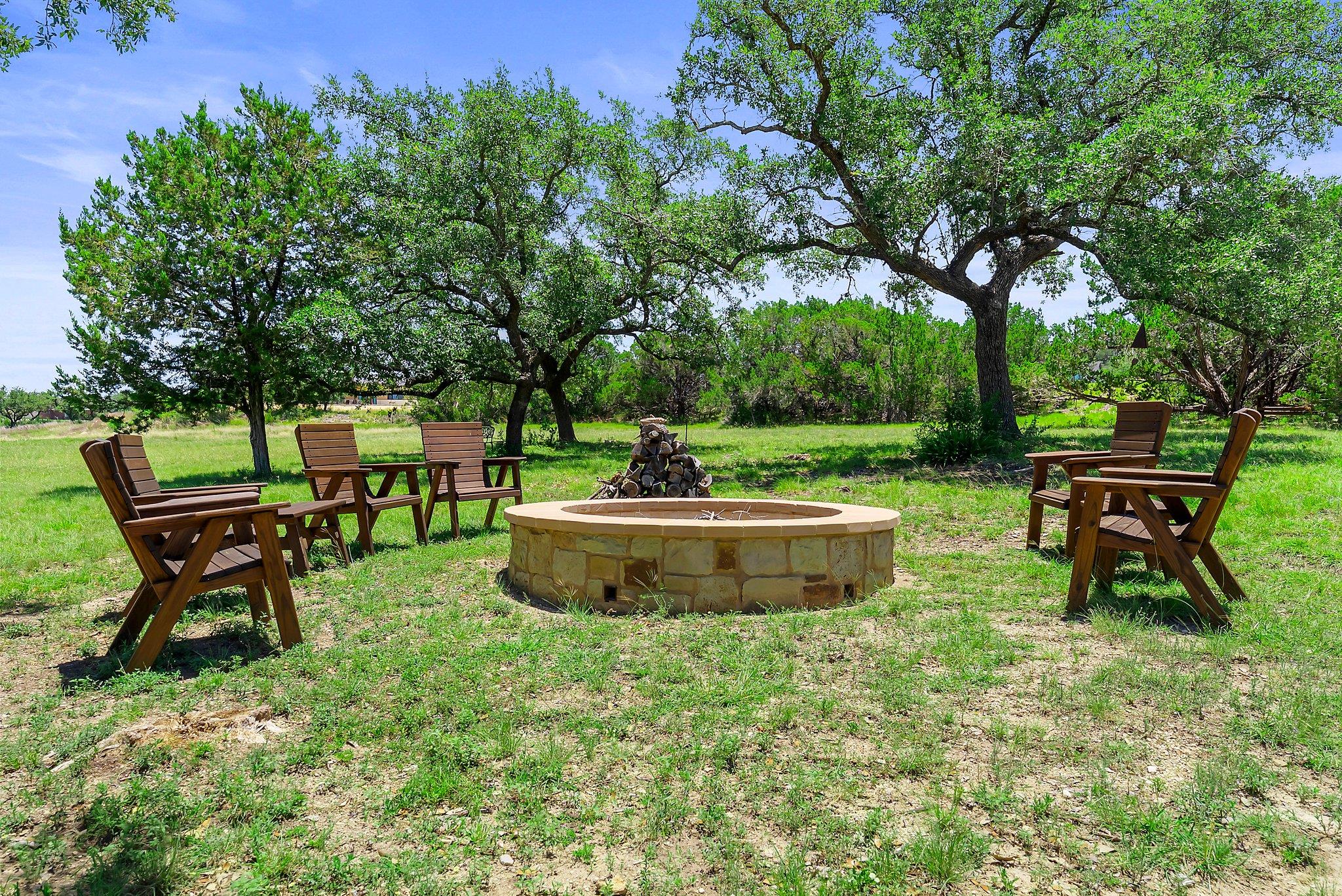 105 Clear Springs Ct, Marble Falls, TX 78654