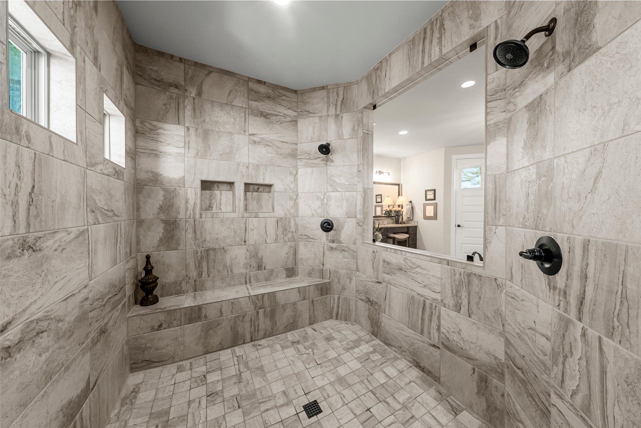 105 Clear Springs Ct, Marble Falls, TX 78654