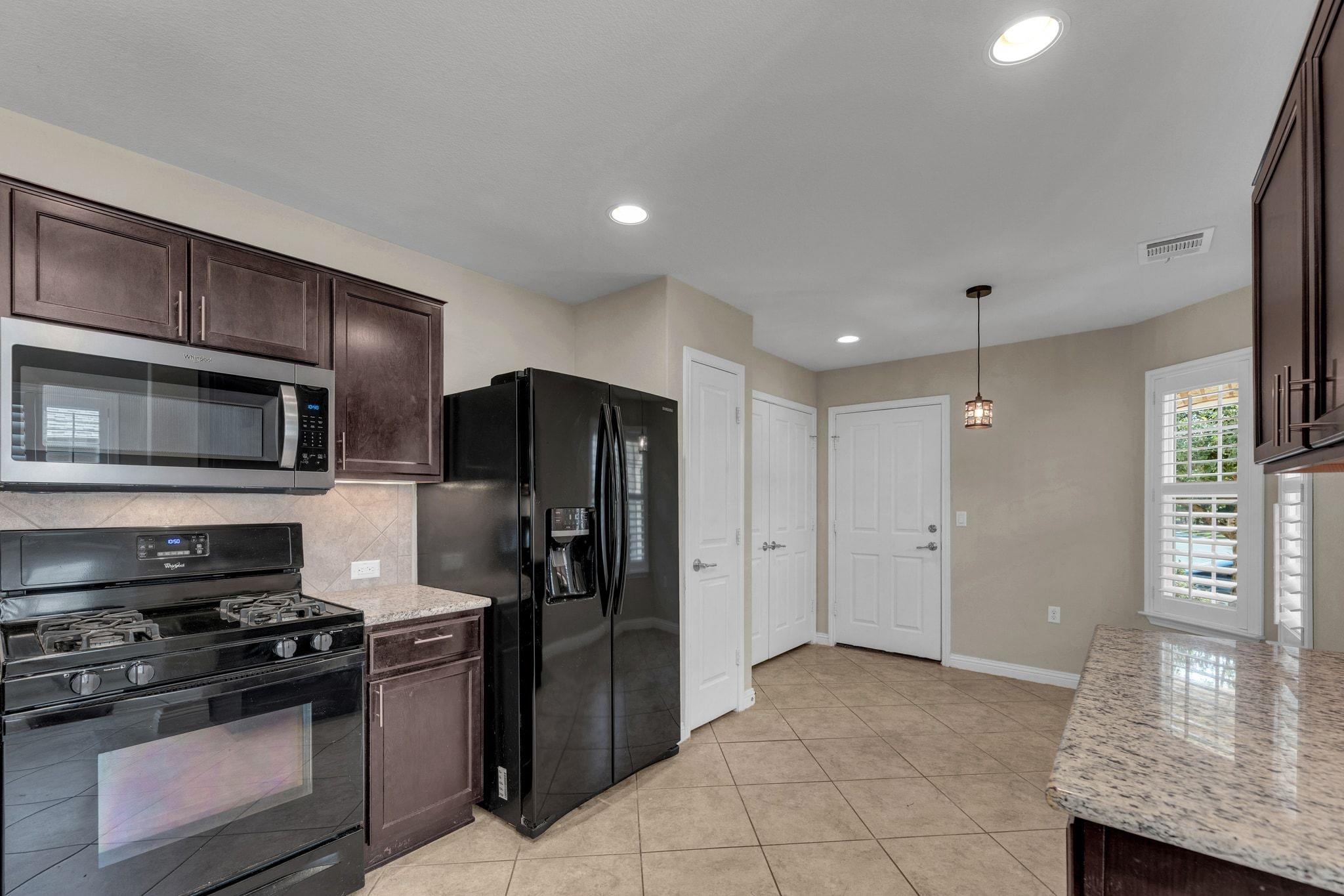 501 Sheldon Lake Dr, Georgetown, TX 78633