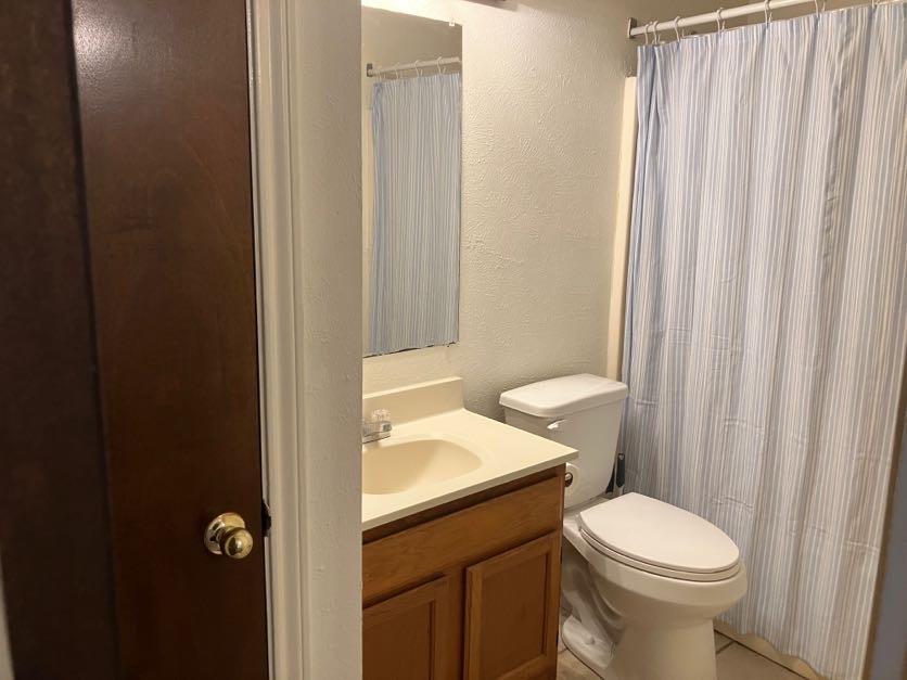 1302 N Bishop St, San Marcos, TX 78666