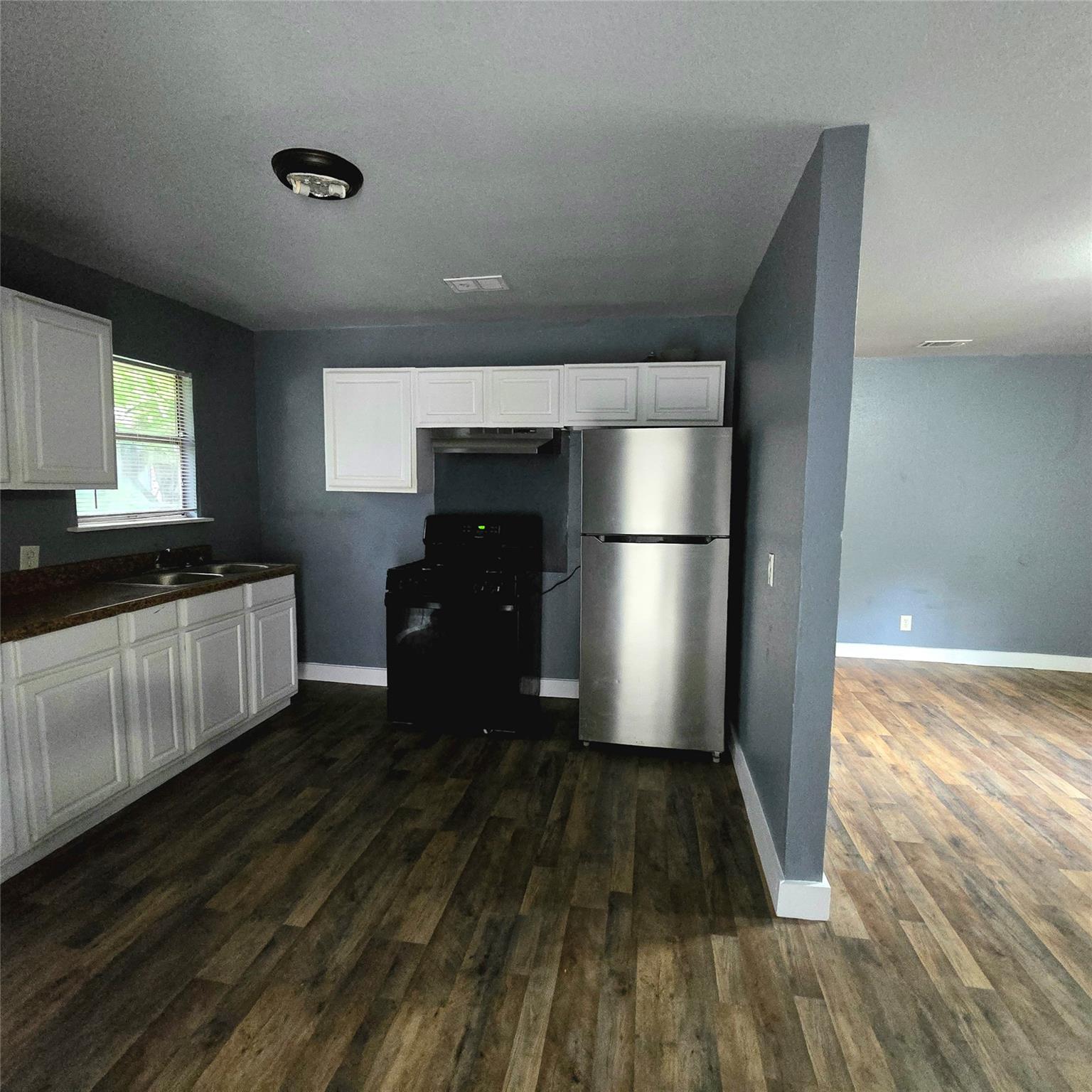1403 S Salina St W, Austin, TX 78702