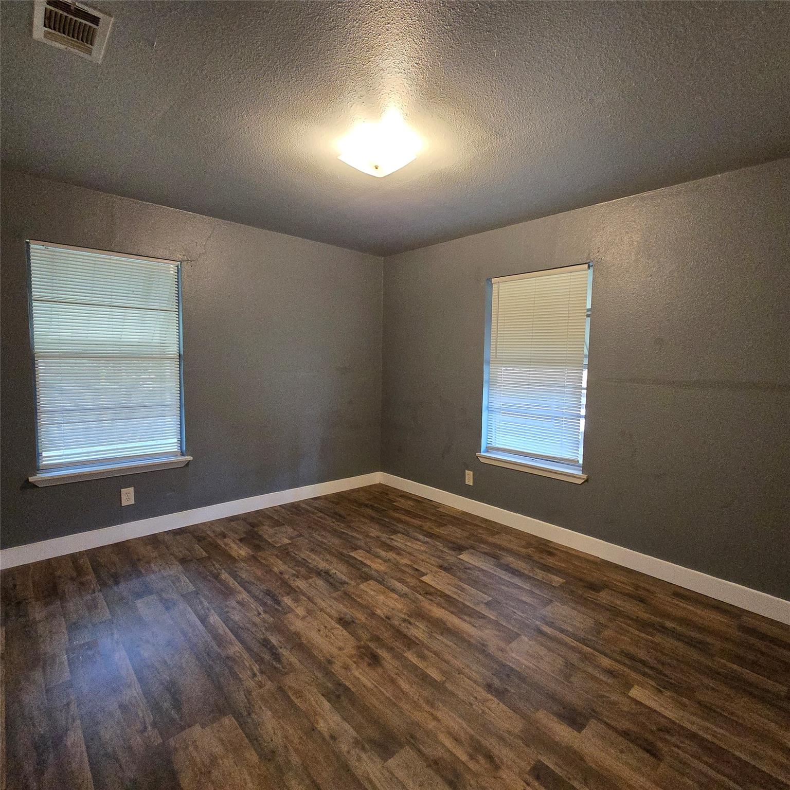 1403 S Salina St W, Austin, TX 78702