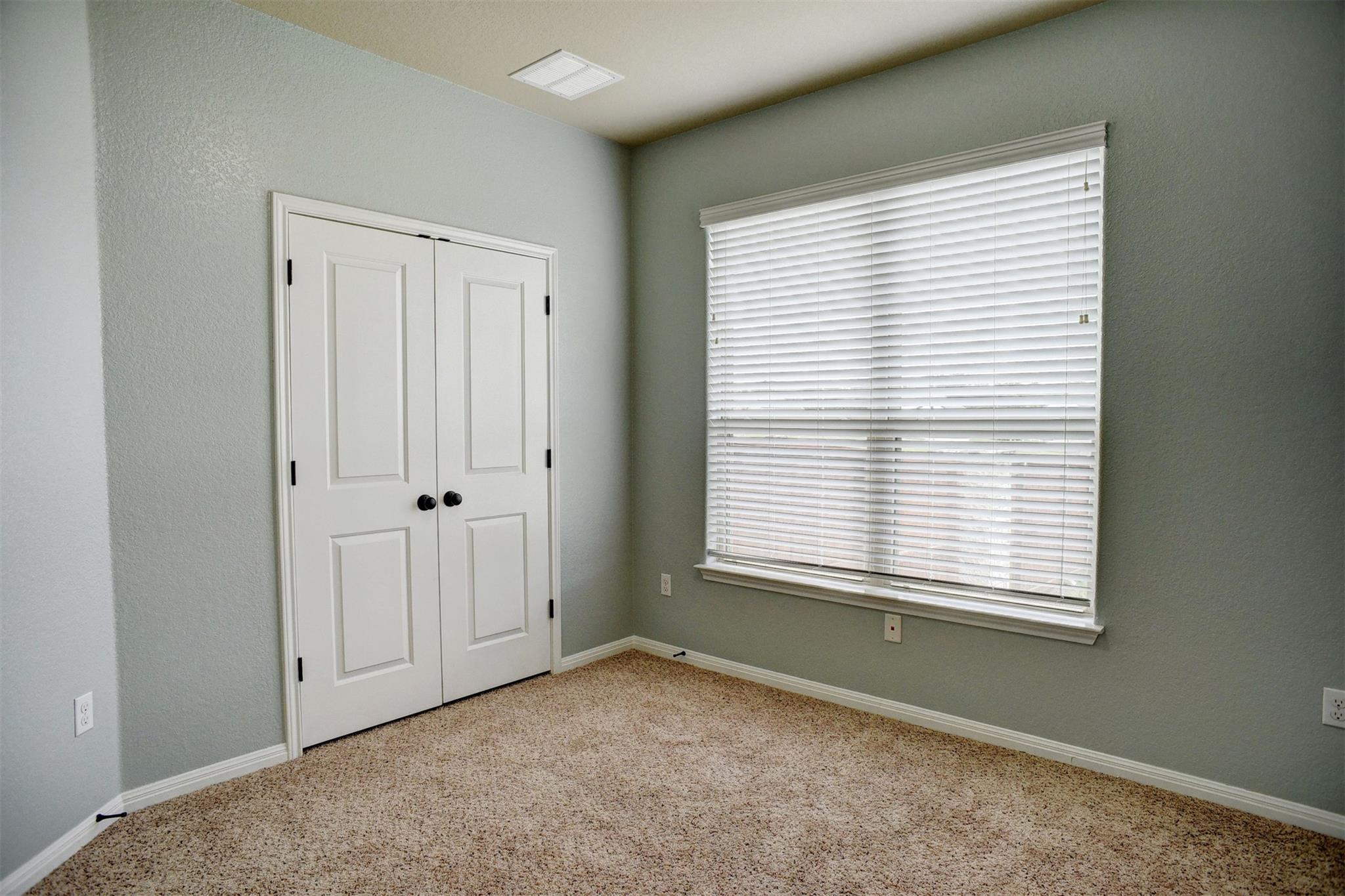 285 Chisholm Trl, Bastrop, TX 78602
