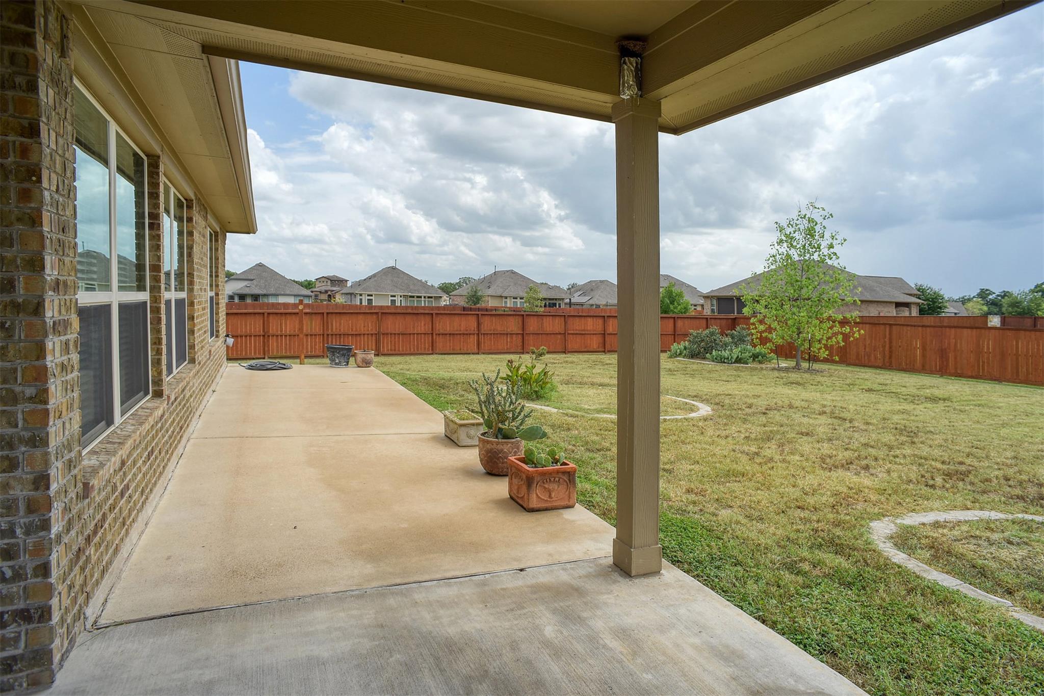 285 Chisholm Trl, Bastrop, TX 78602