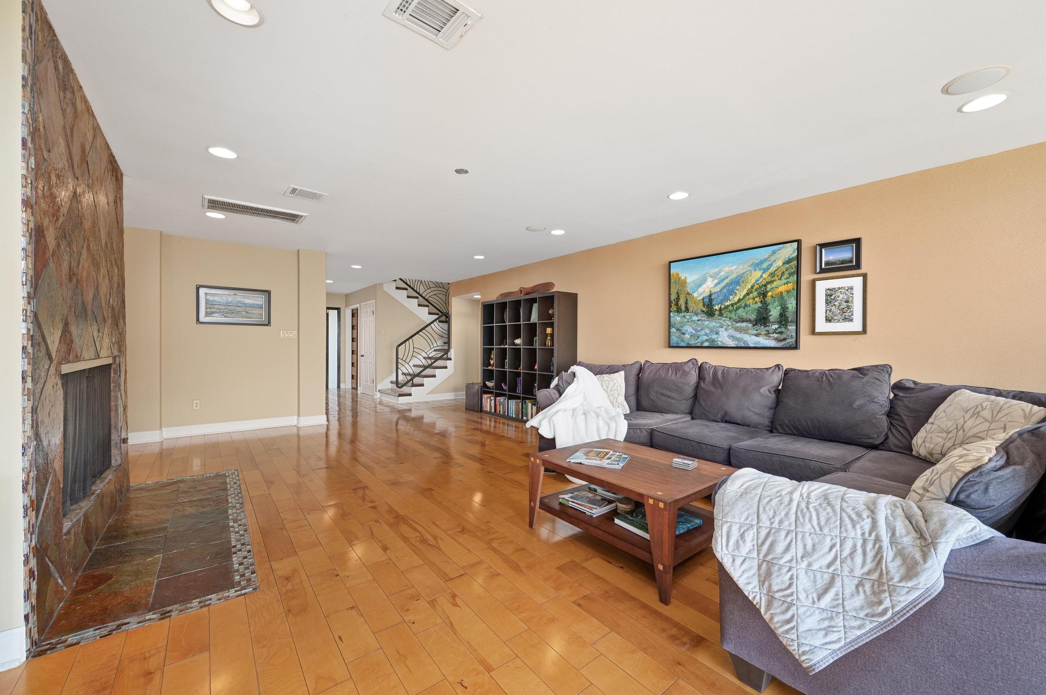 6507 Mesa Dr, Austin, TX 78731