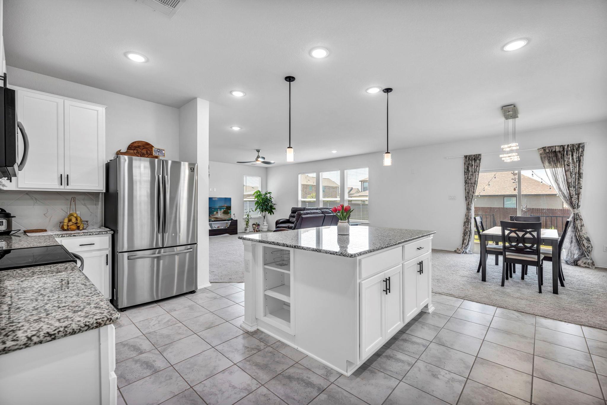 232 Bougainvillea Loop NW, Georgetown, TX 78626