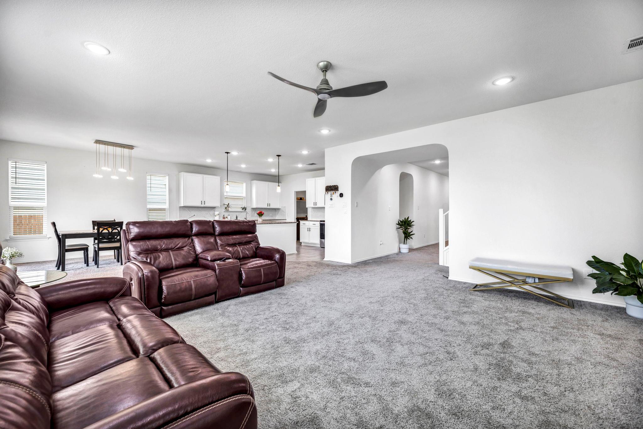 232 Bougainvillea Loop NW, Georgetown, TX 78626