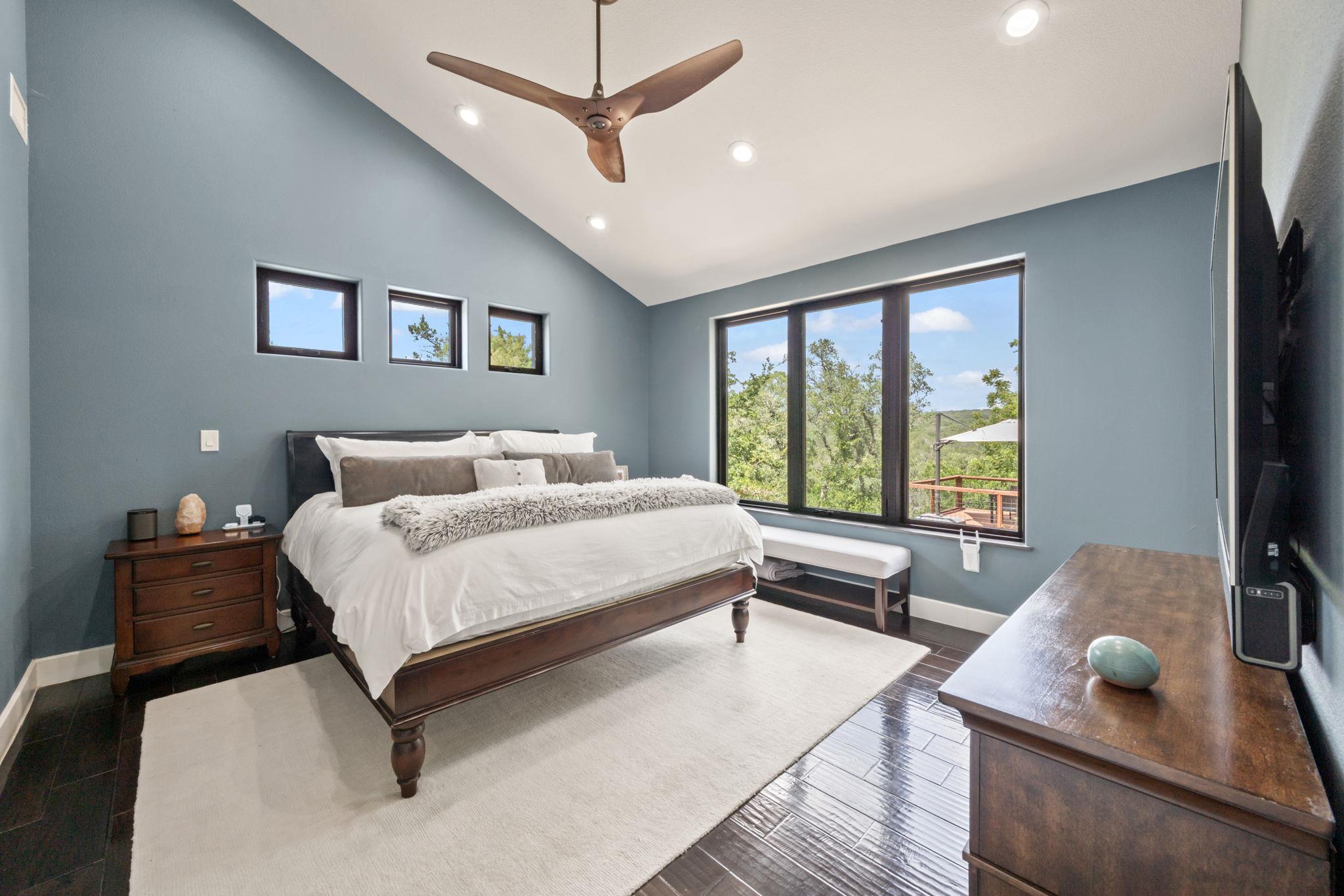 172 Bluff Trl, Dripping Springs, TX 78620