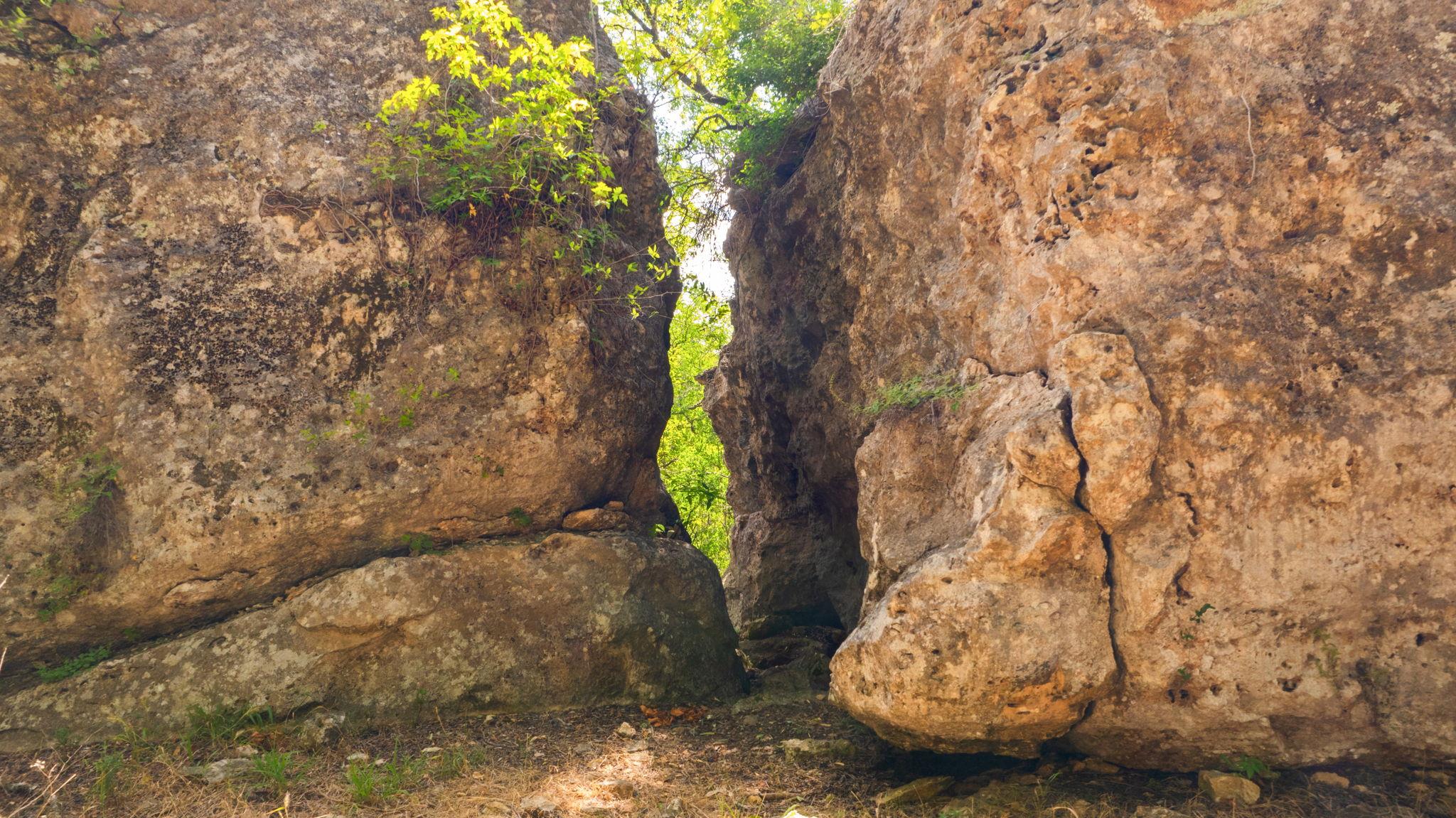 172 Bluff Trl, Dripping Springs, TX 78620