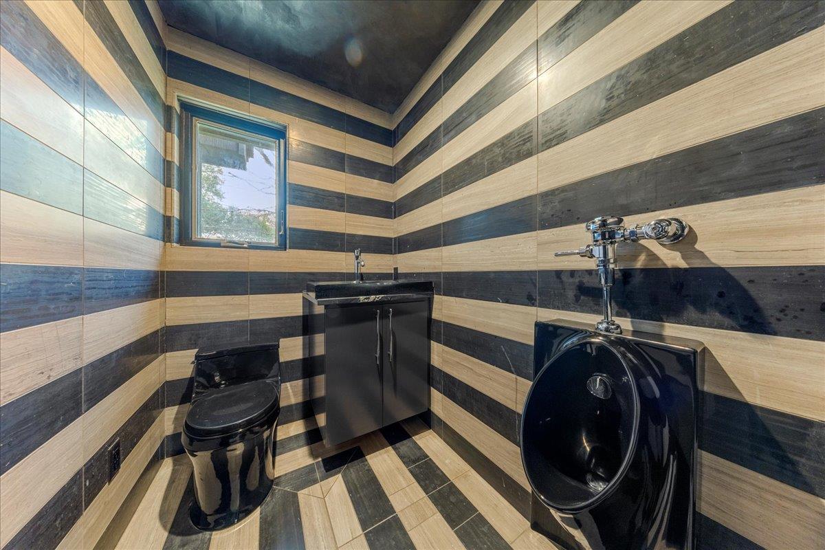 2817 Tradewind Dr, Spicewood, TX 78669