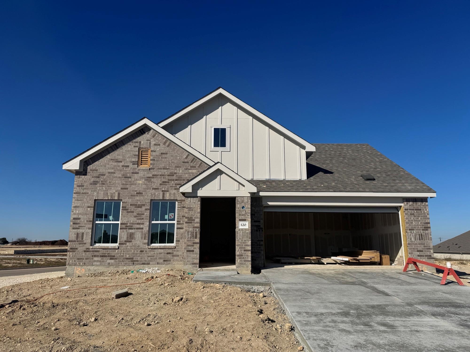 120 Crow Valley Dr, Jarrell, TX 76537