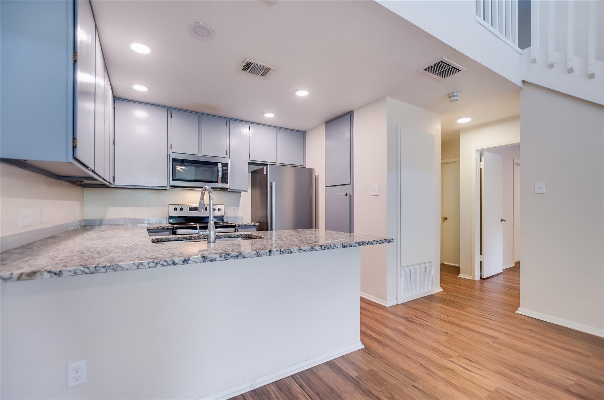 1748 Ohlen Rd # 36, Austin, TX 78757