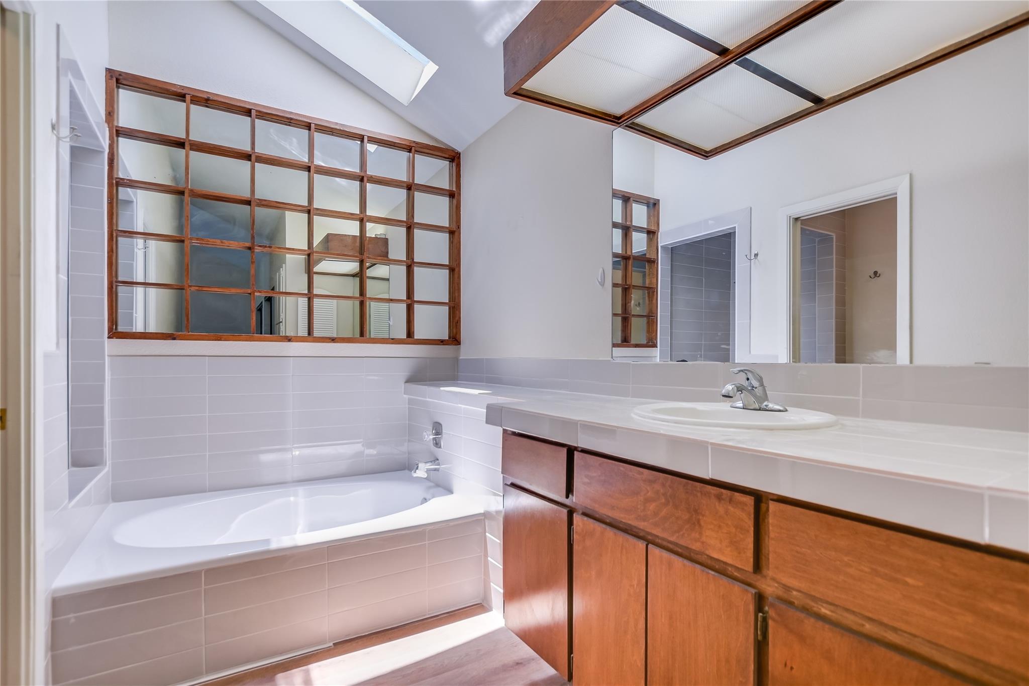 1748 Ohlen Rd # 36, Austin, TX 78757