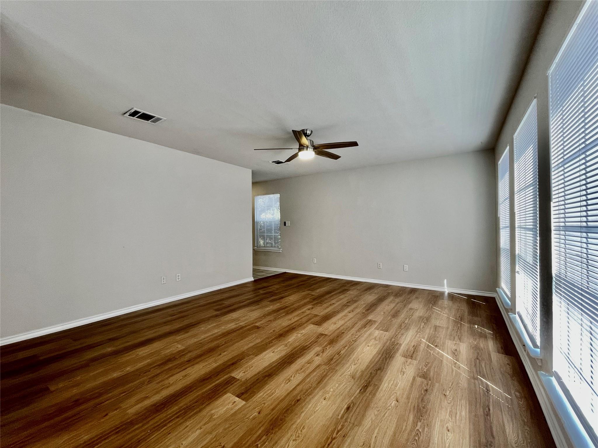 609 Chicago St, San Marcos, TX 78666