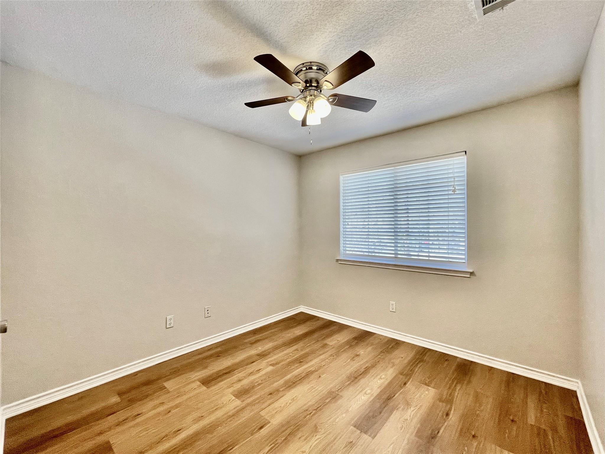 609 Chicago St, San Marcos, TX 78666