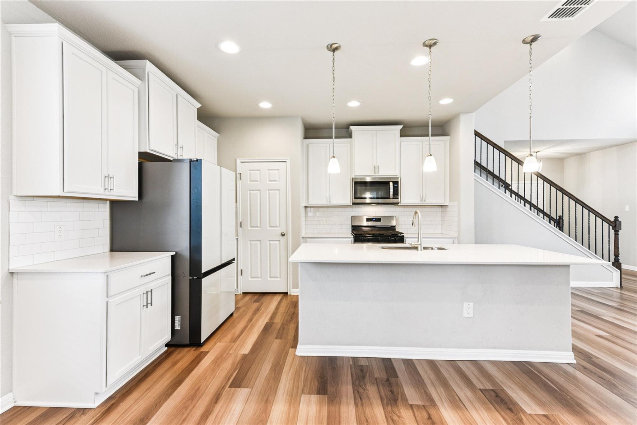 164 Macarthur Dr, Leander, TX 78641