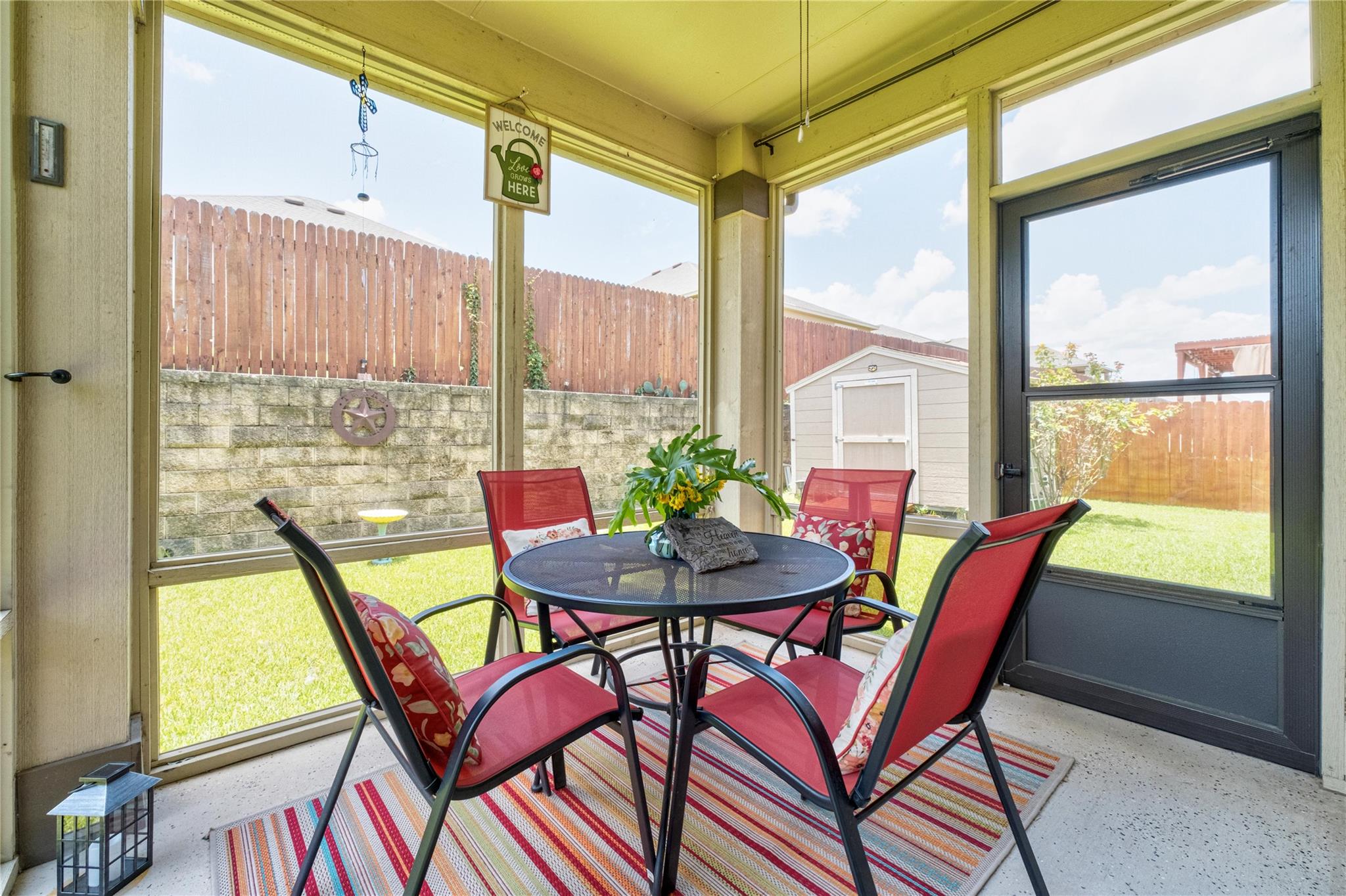 600 Gina Dr, Kyle, TX 78640