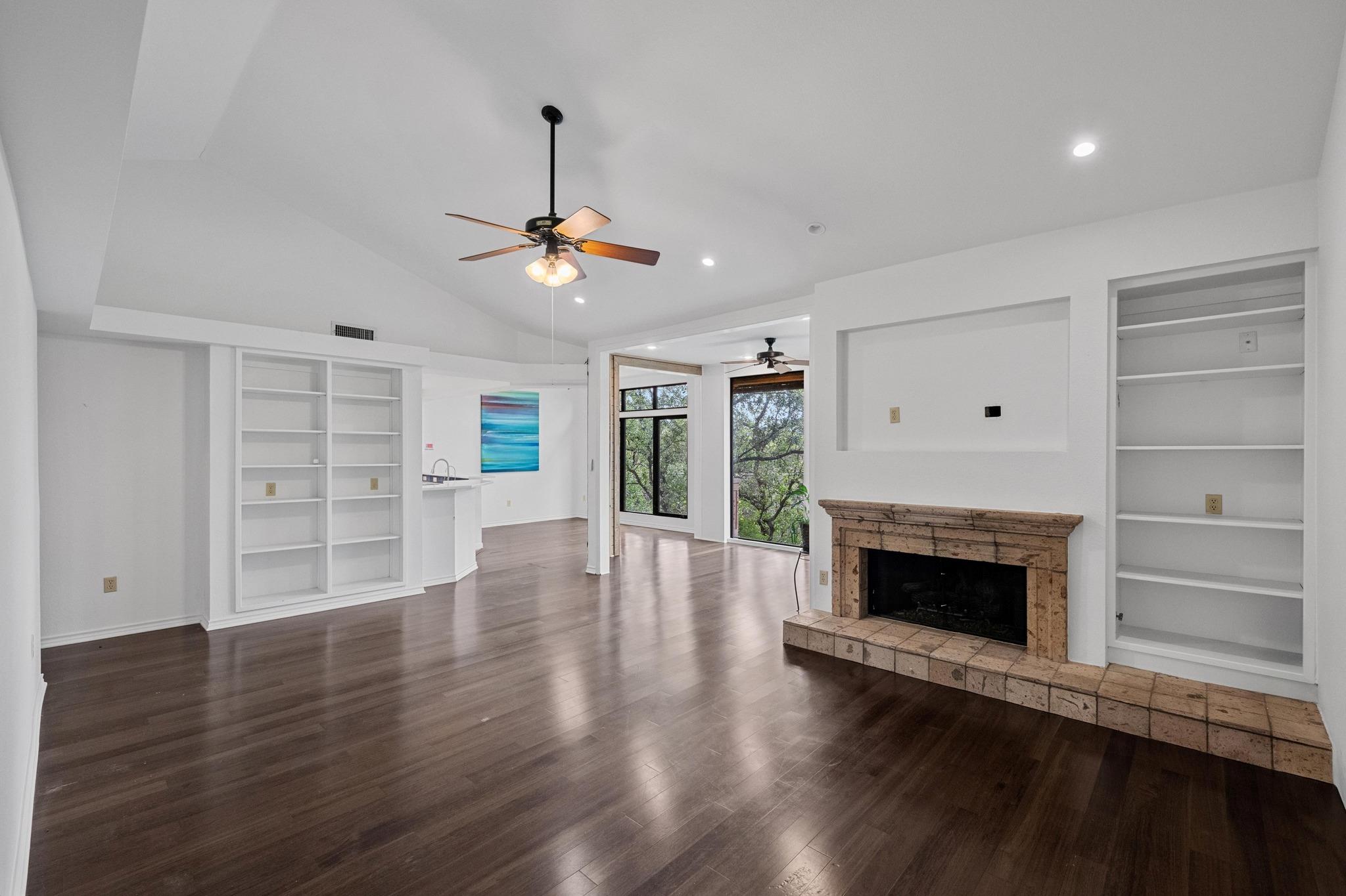 1000 Liberty Park Dr # 407, Austin, TX 78746
