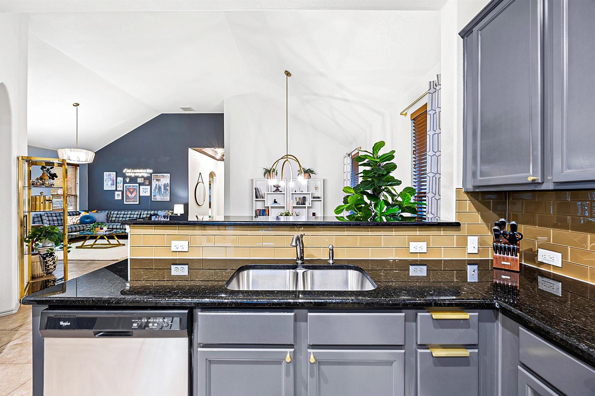 10137 Milla Cir, Austin, TX 78748