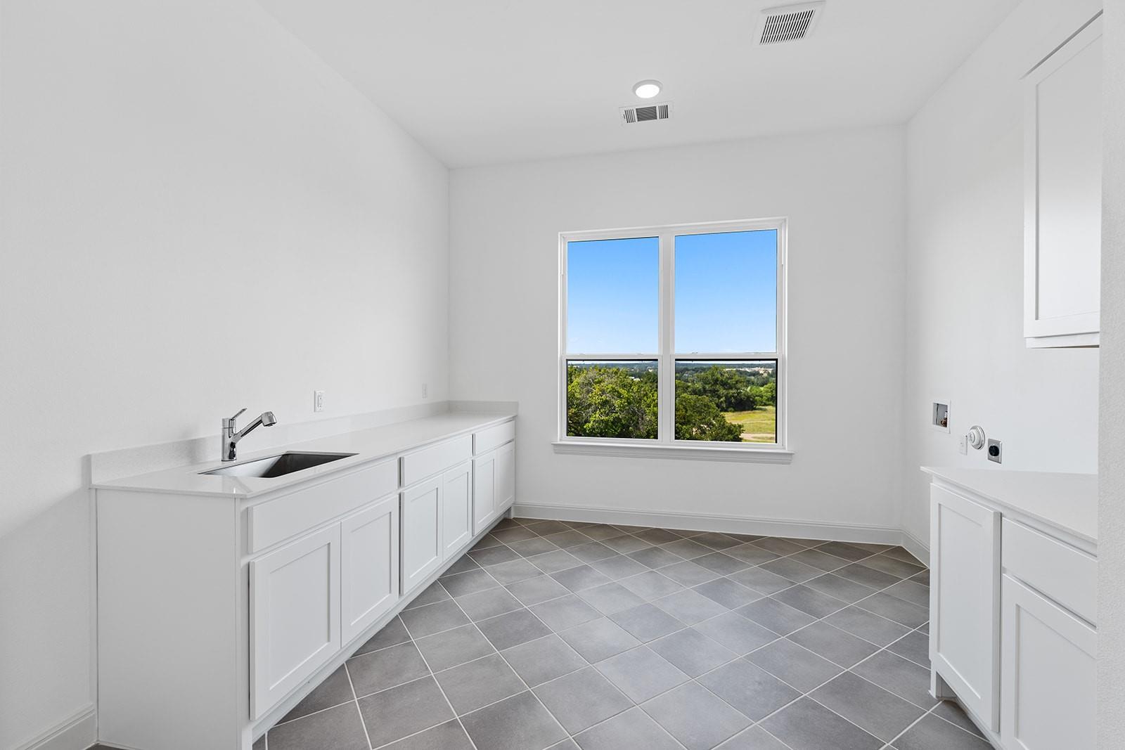 310 Yaklin Dr, Liberty Hill, TX 78642