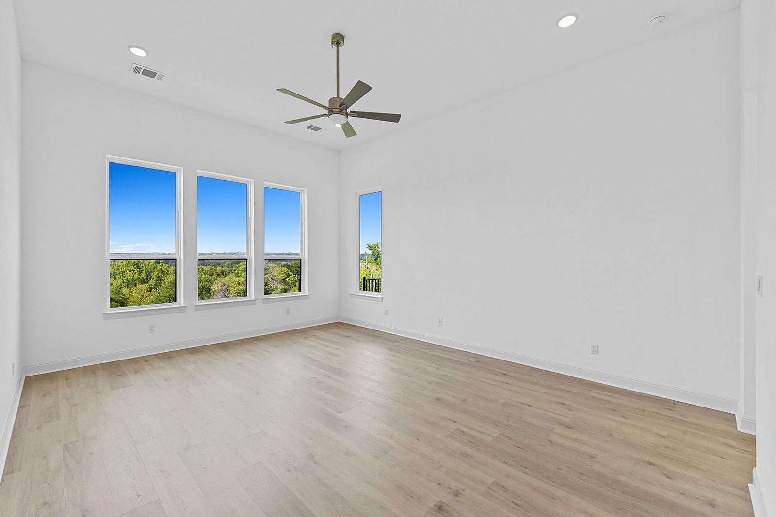 310 Yaklin Dr, Liberty Hill, TX 78642