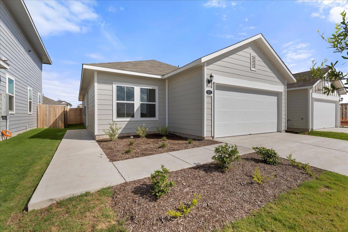 211 Estallo Way, Maxwell, TX 78656
