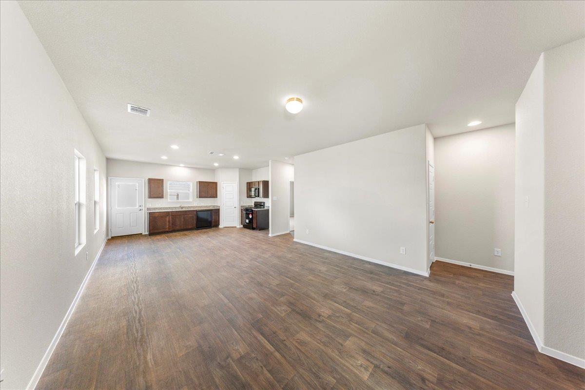 211 Estallo Way, Maxwell, TX 78656