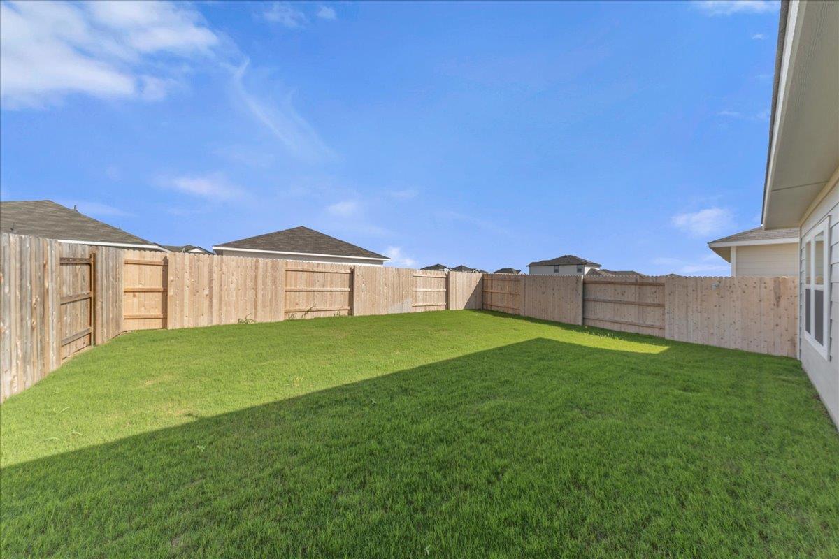 211 Estallo Way, Maxwell, TX 78656