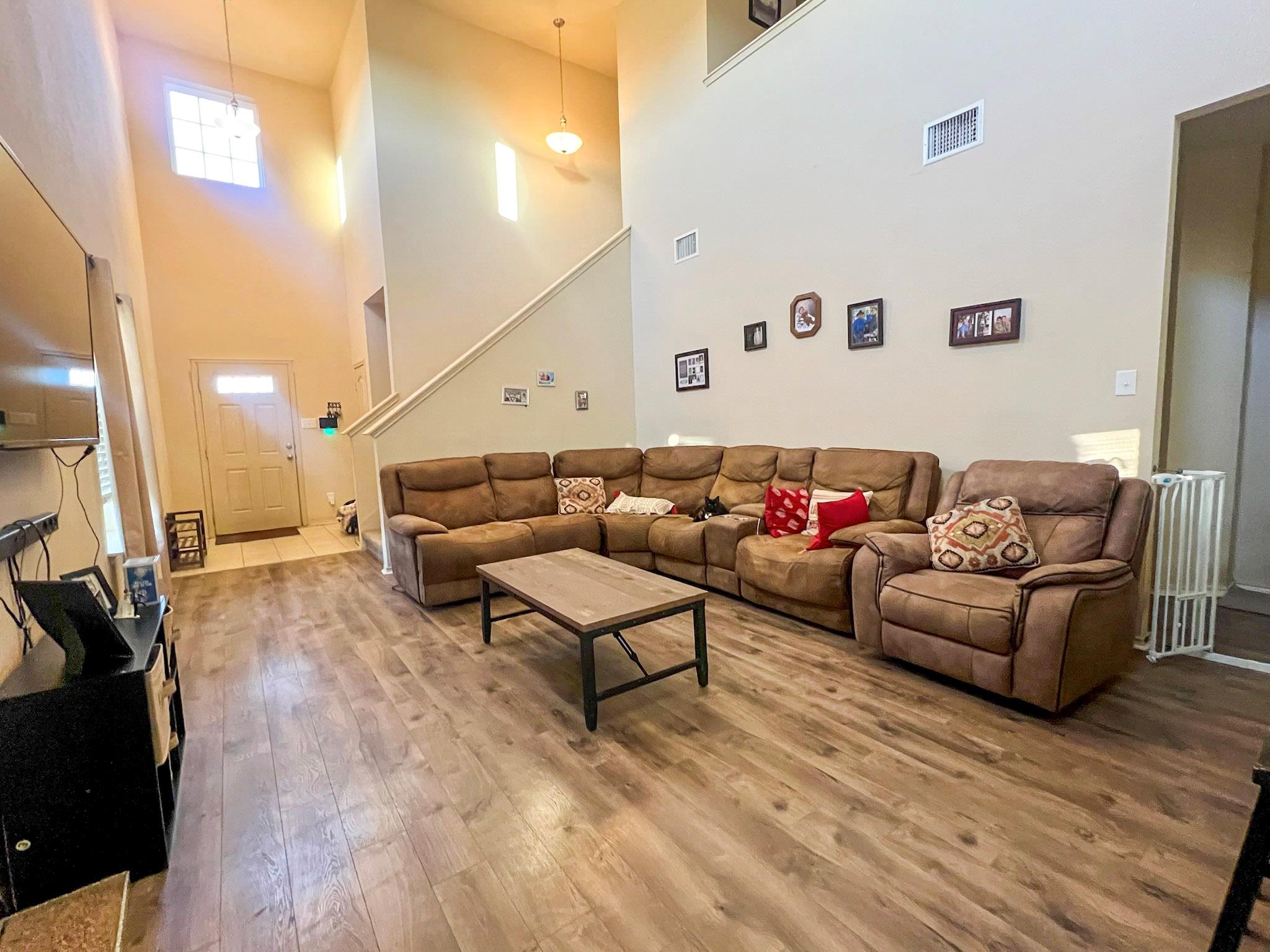 104 Blair Ct, San Marcos, TX 78666