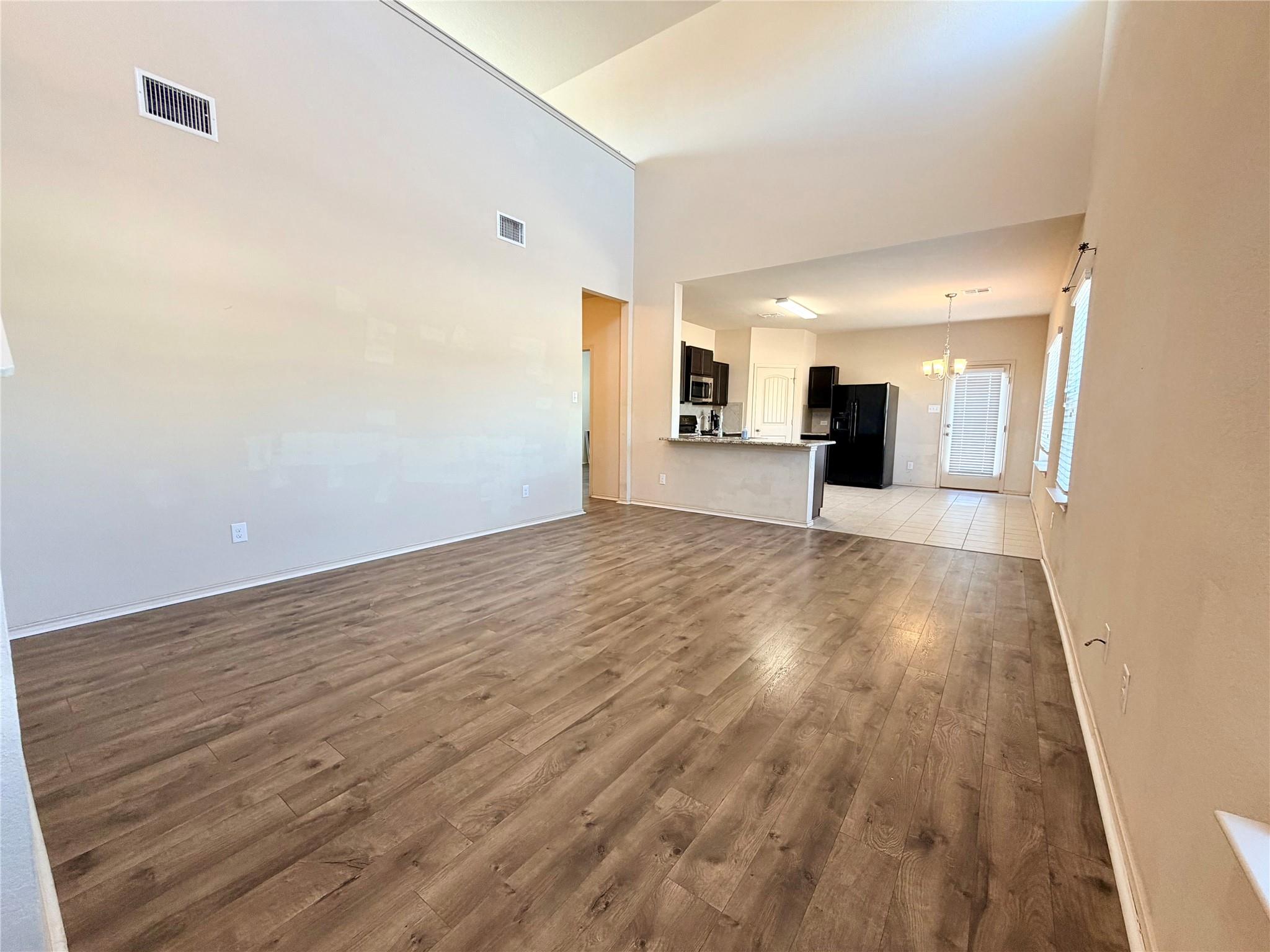 104 Blair Ct, San Marcos, TX 78666